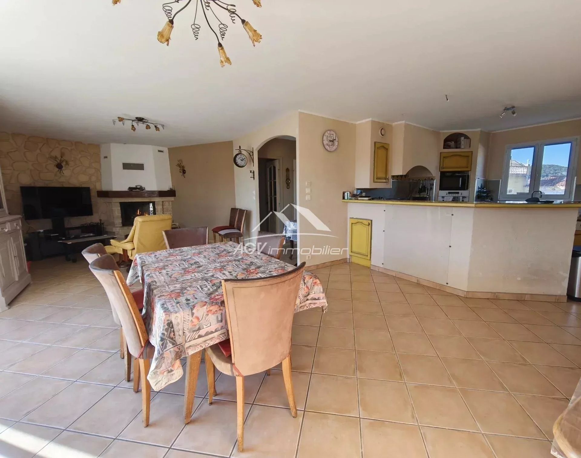 Residential in Ribaute-les-Tavernes, Gard 12873302