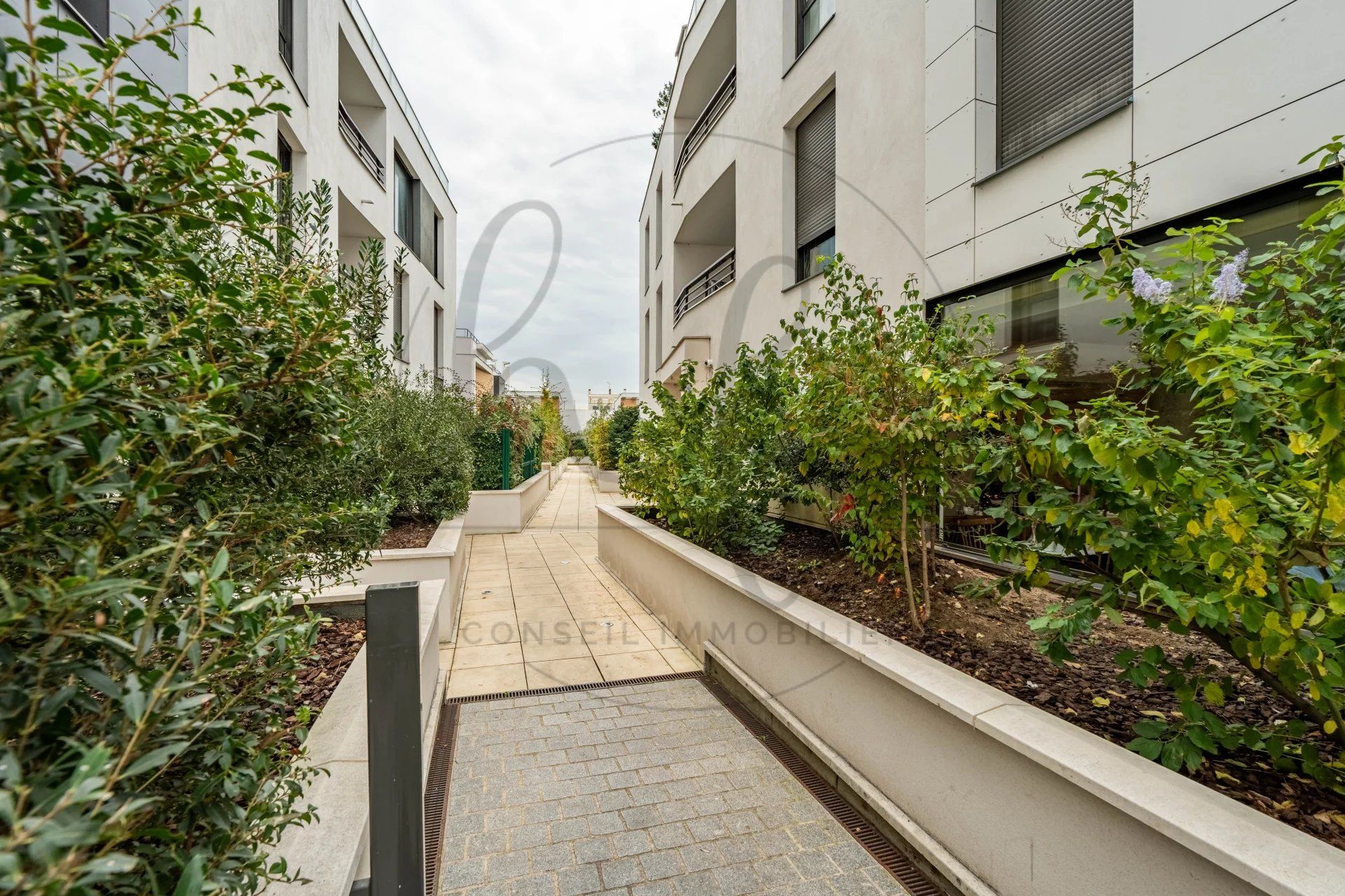 Kondominium di Colombes, Hauts-de-Seine 12873351