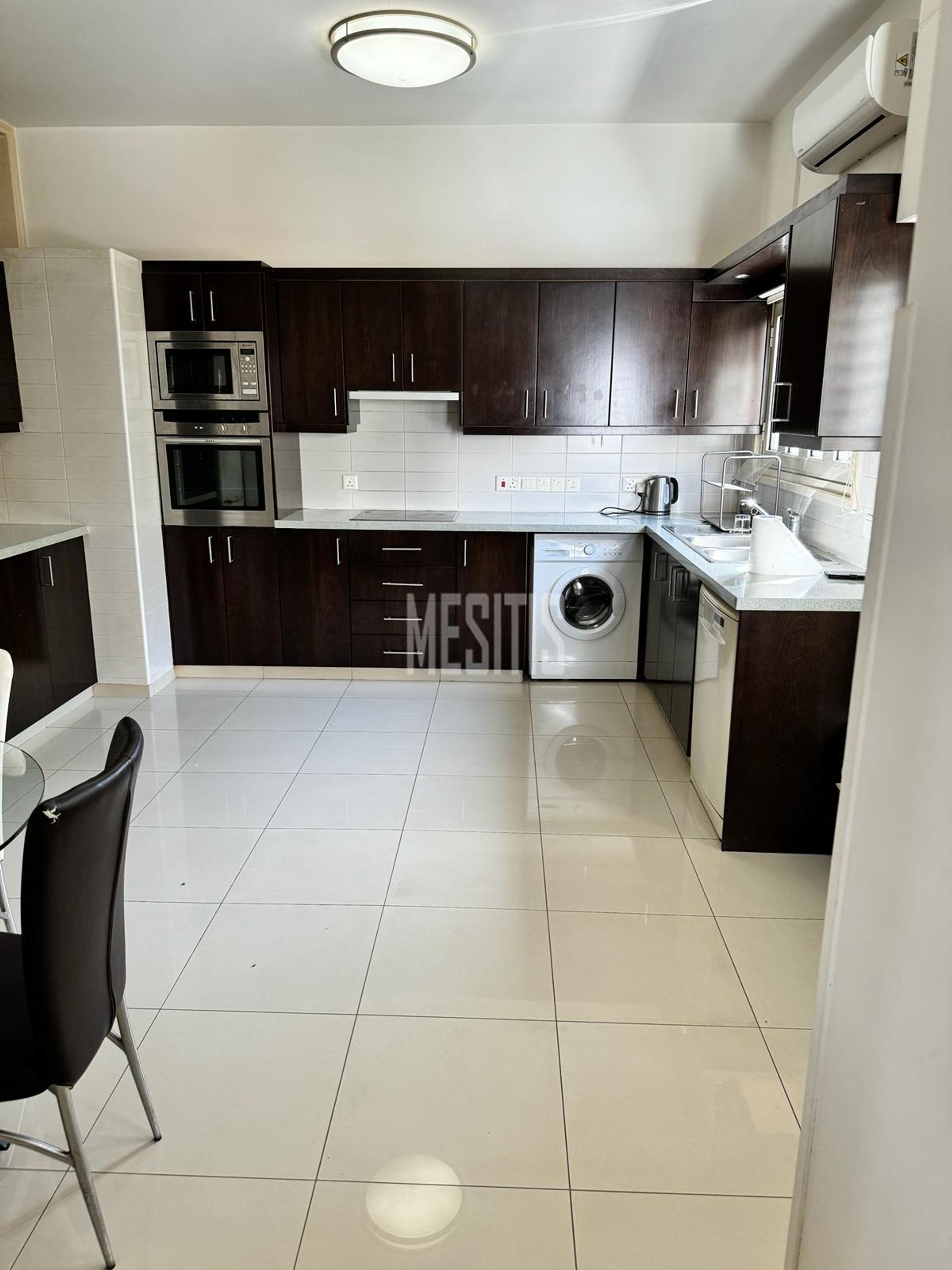 Condominium in Nicosia, Lefkosia 12873540