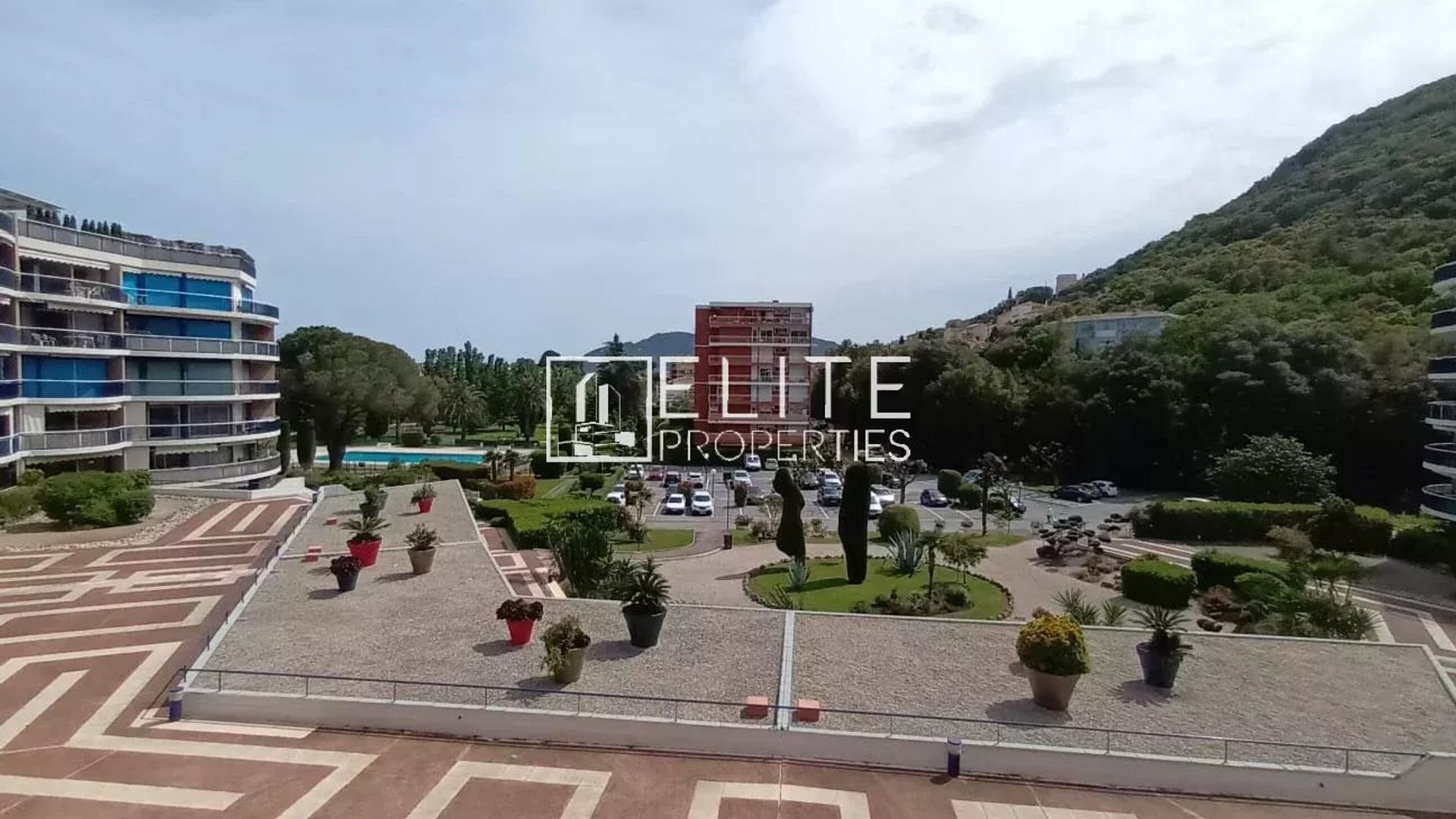 公寓 在 Mandelieu-la-Napoule, Alpes-Maritimes 12873898