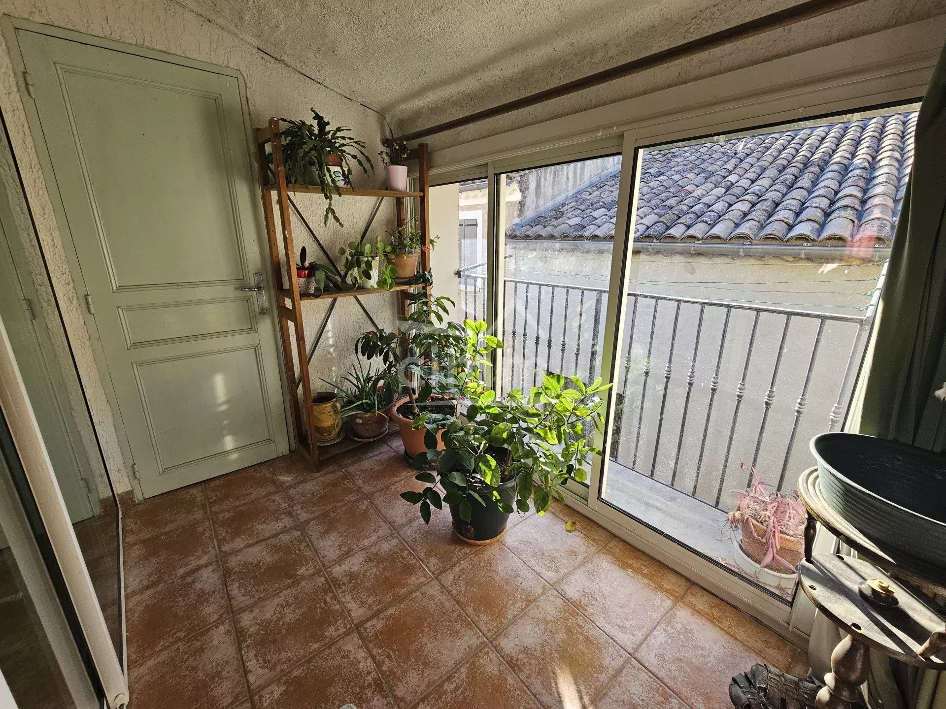 Meerdere huizen in Oraison, Provence-Alpes-Côte d'Azur 12873904