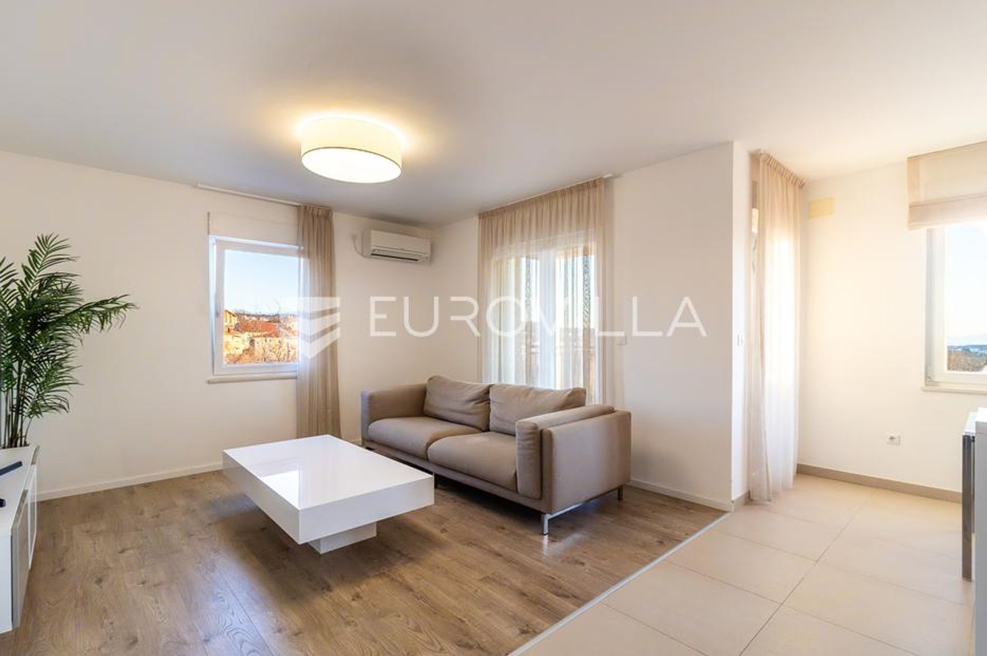 Condominio en Rijeka, Primorsko-goranska županija 12874528