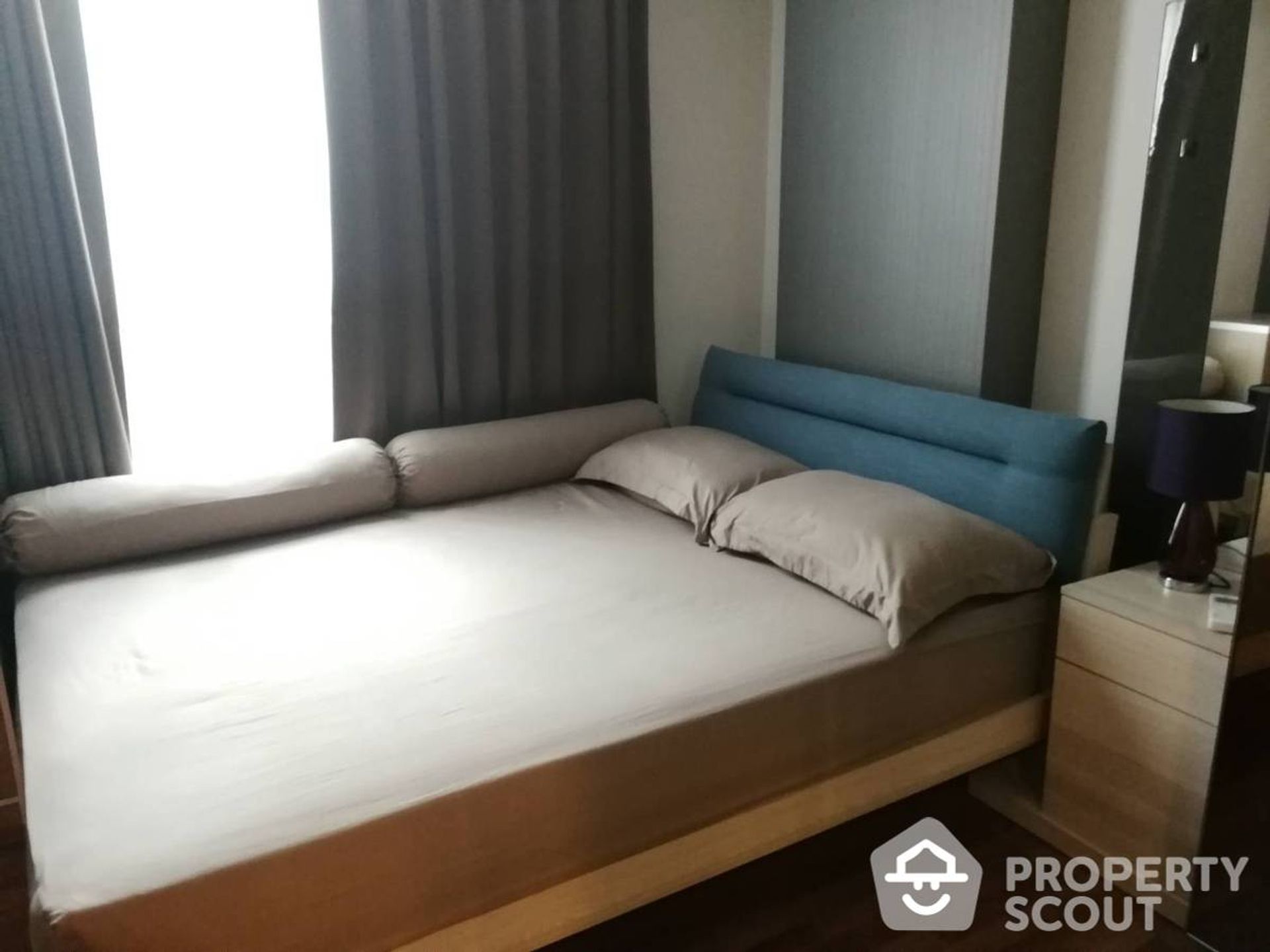 Condominium in Phra Khanong, Krung Thep Maha Nakhon 12874707