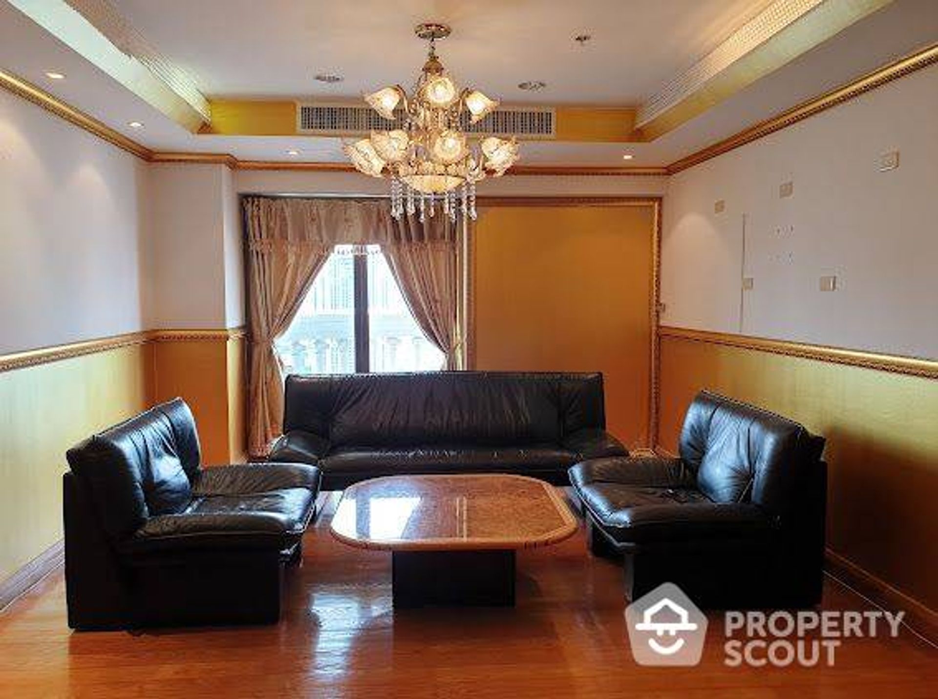 Condominium in Samphanthawong, Krung Thep Maha Nakhon 12874710