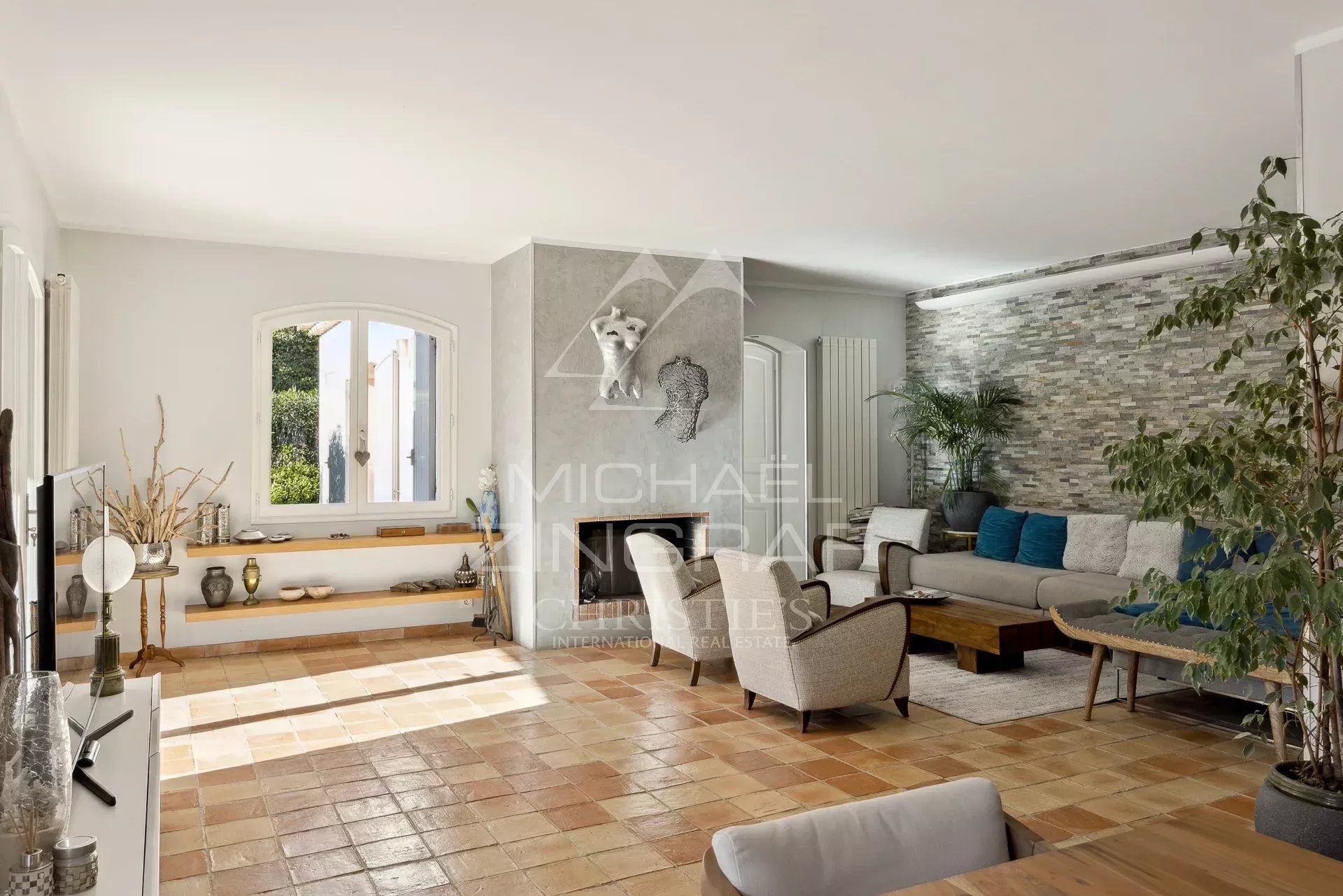 Residencial en Antibes, Alpes-Maritimes 12874862