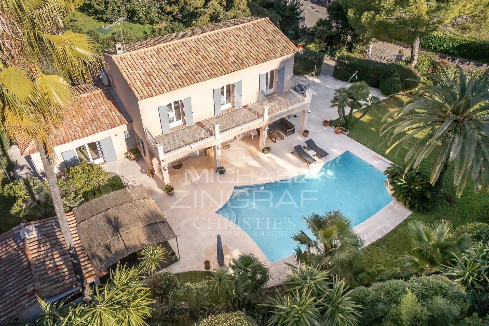 Residencial en Antibes, Alpes-Maritimes 12874862