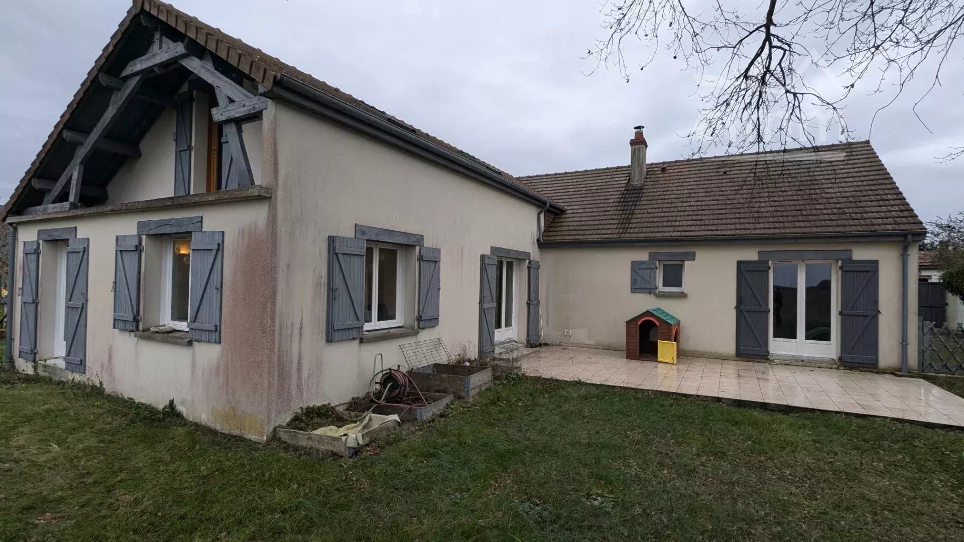 بيت في Druye, Indre-et-Loire 12874922