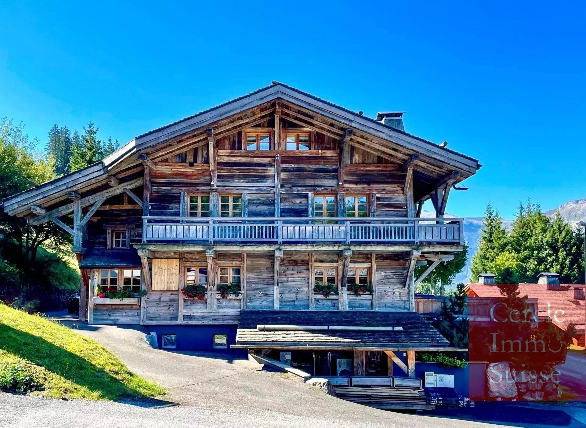 Otro en Les Carroz d'Arâches, Haute-Savoie 12874960