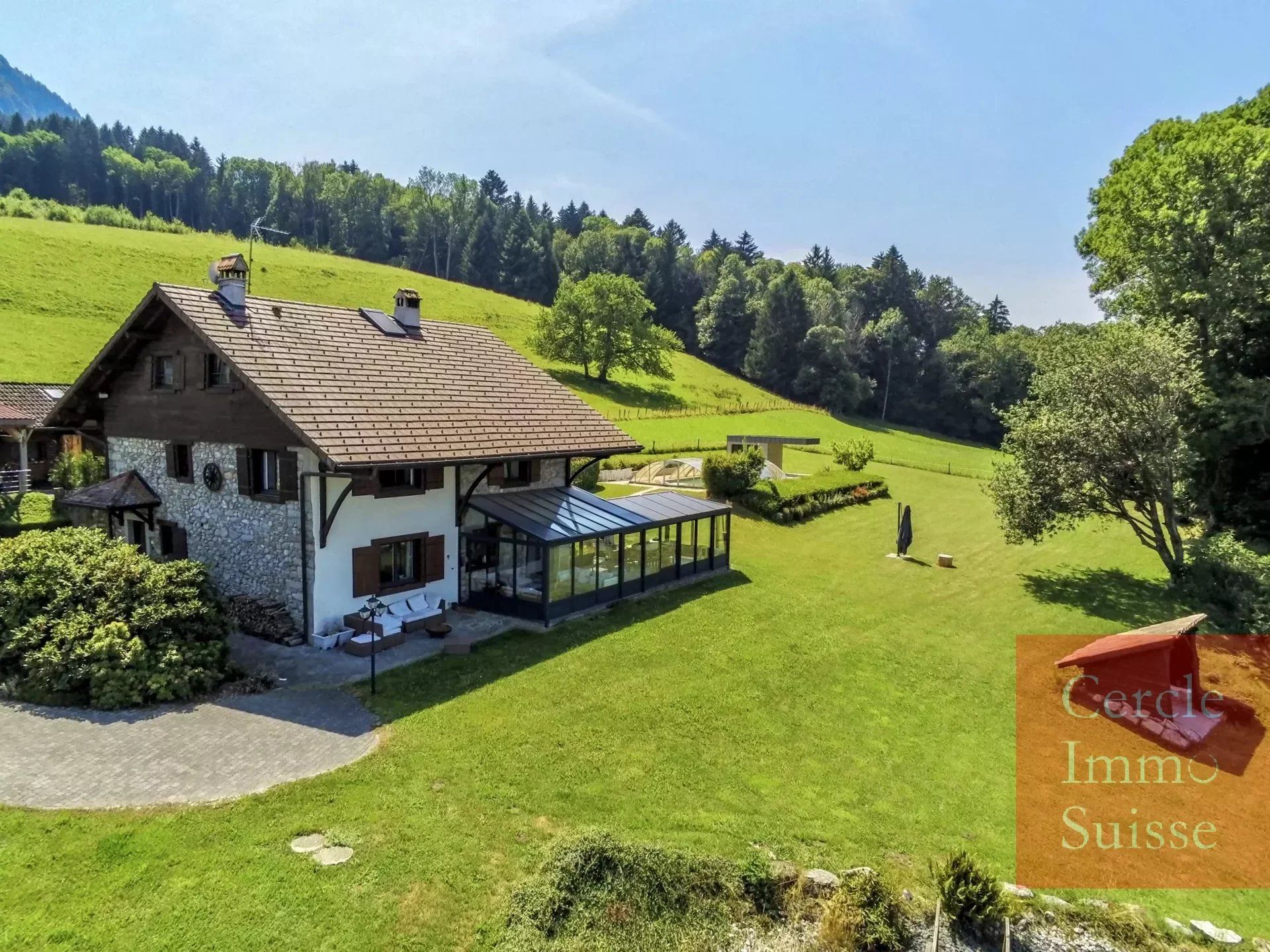 Hus i Bons-en-Chablais, Auvergne-Rhône-Alpes 12874983