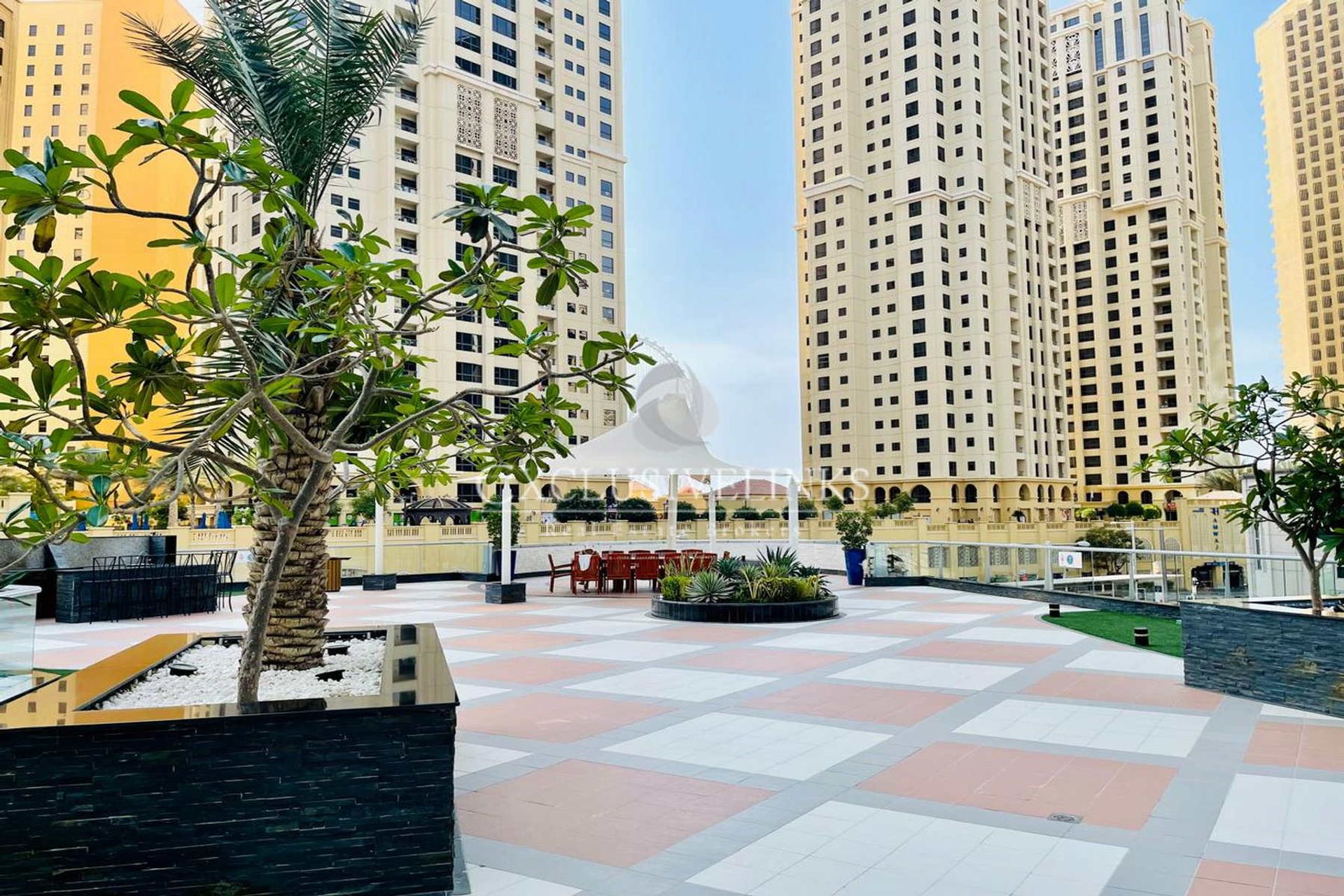 Condominium in Dubai, Dubai 12875145