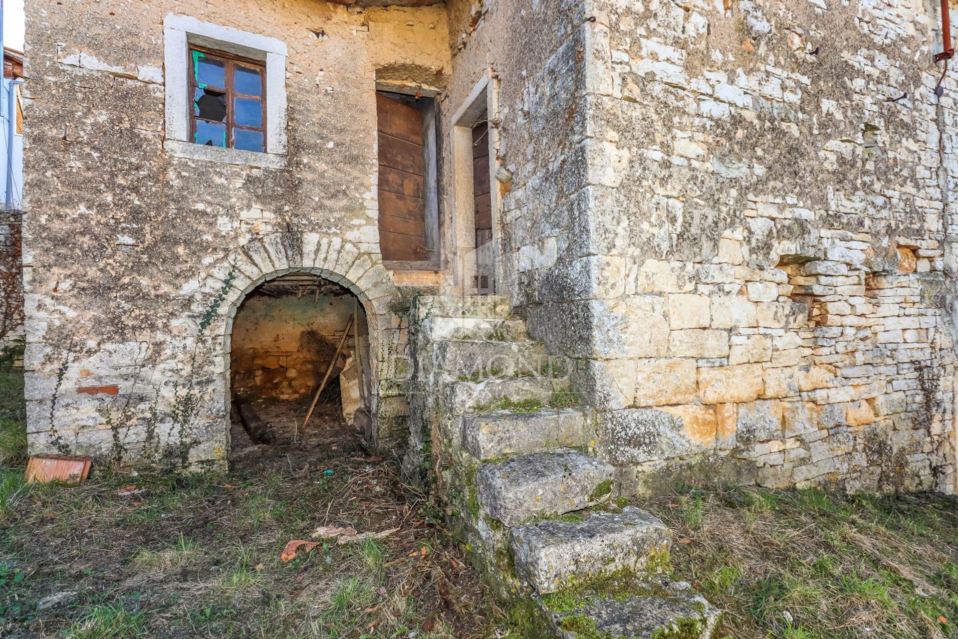 House in Sveti Petar u Sumi, Istarska Zupanija 12875199