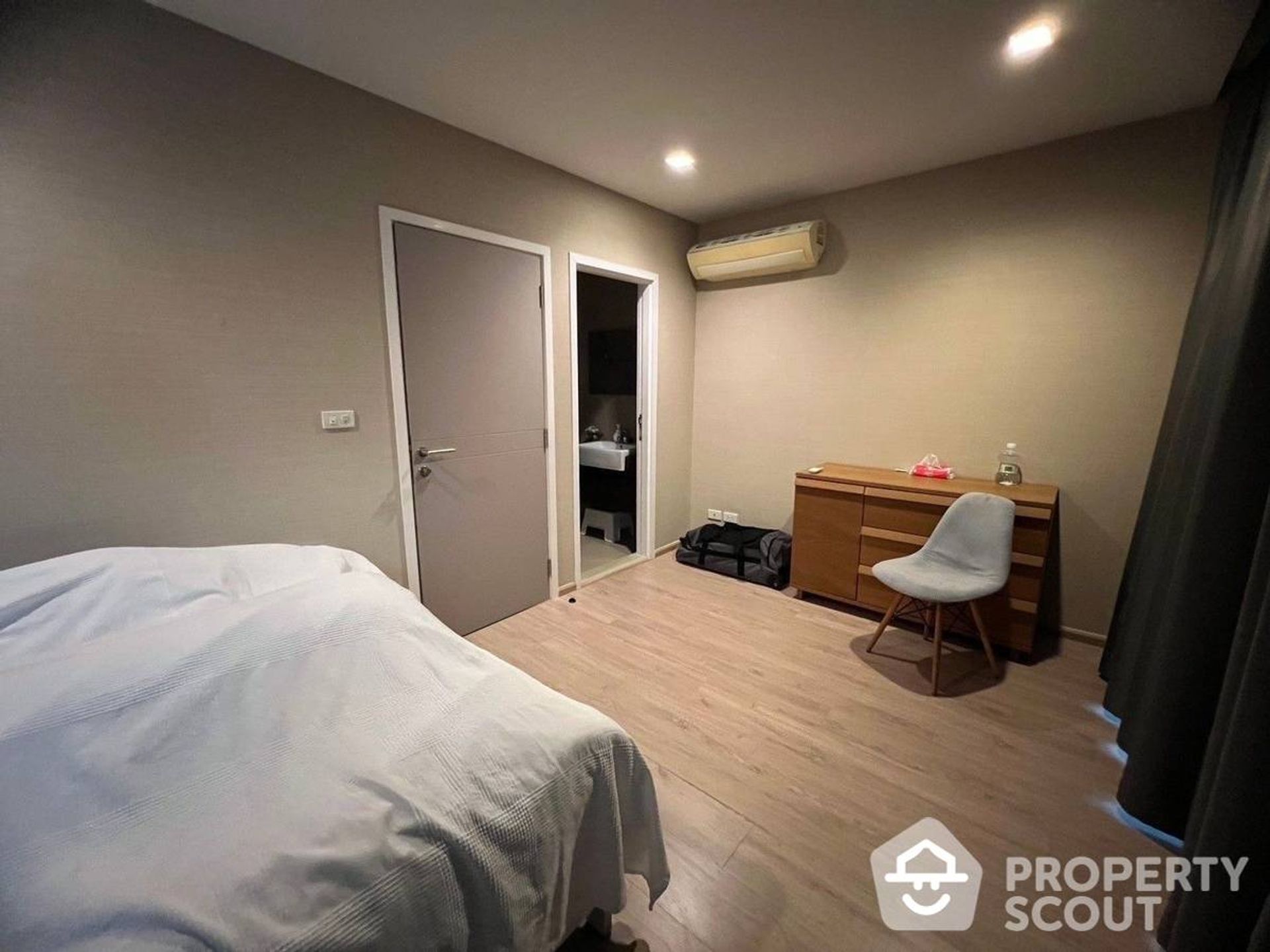 Hus i , Krung Thep Maha Nakhon 12875266