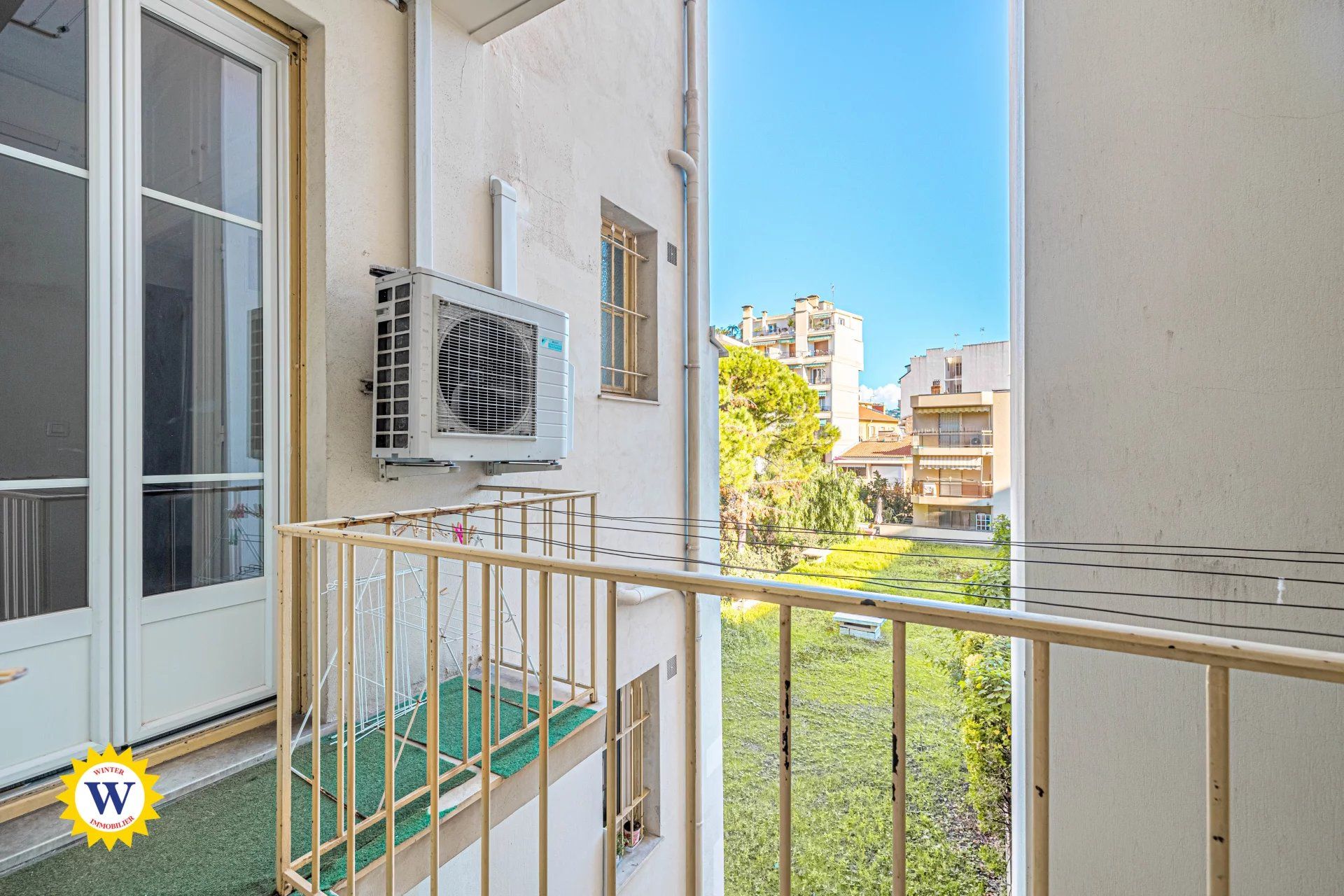 Condominium in Nice, Alpes-Maritimes 12875527