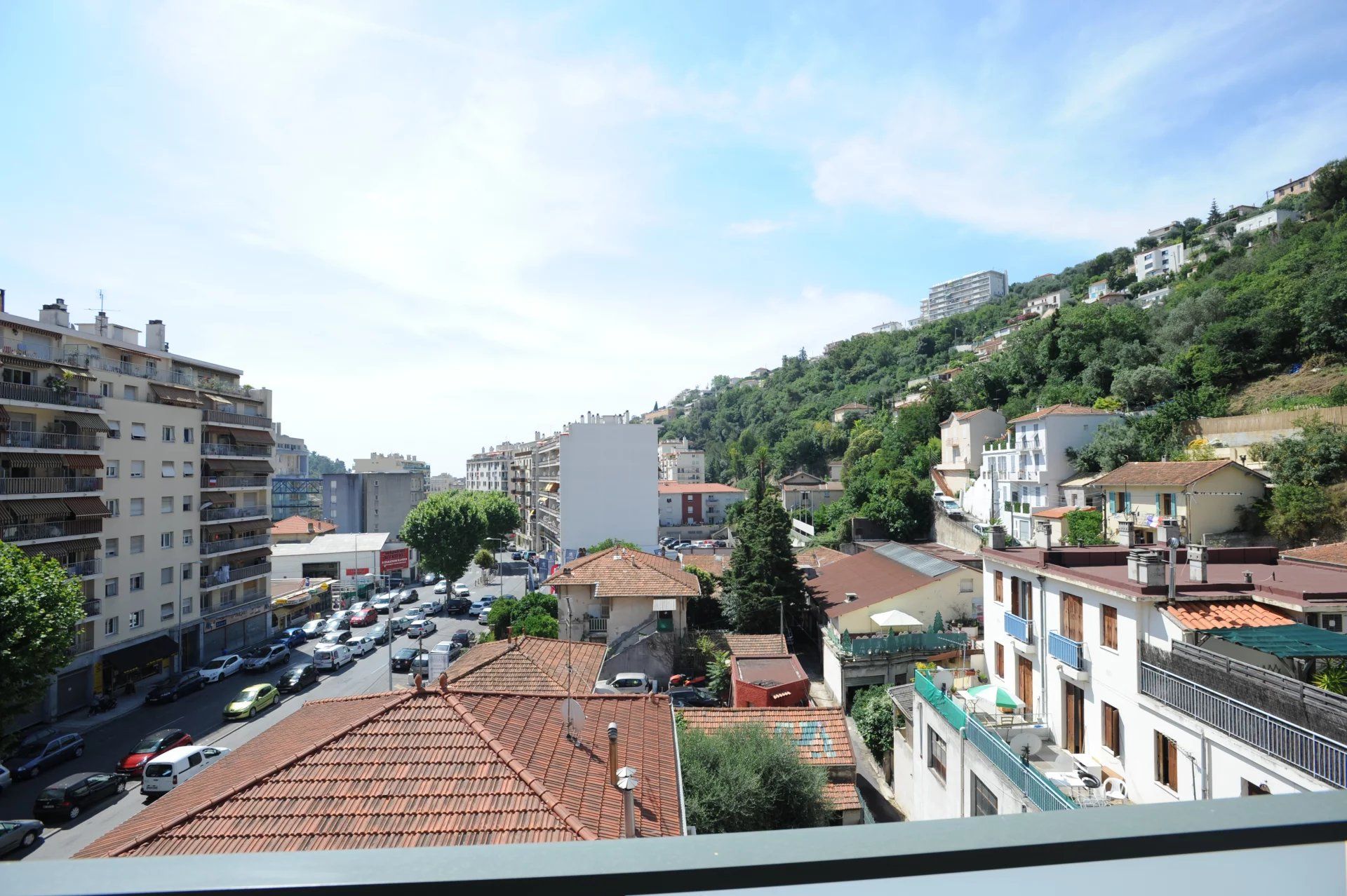 Condominio nel La Madeleine, Provence-Alpes-Cote d'Azur 12875545