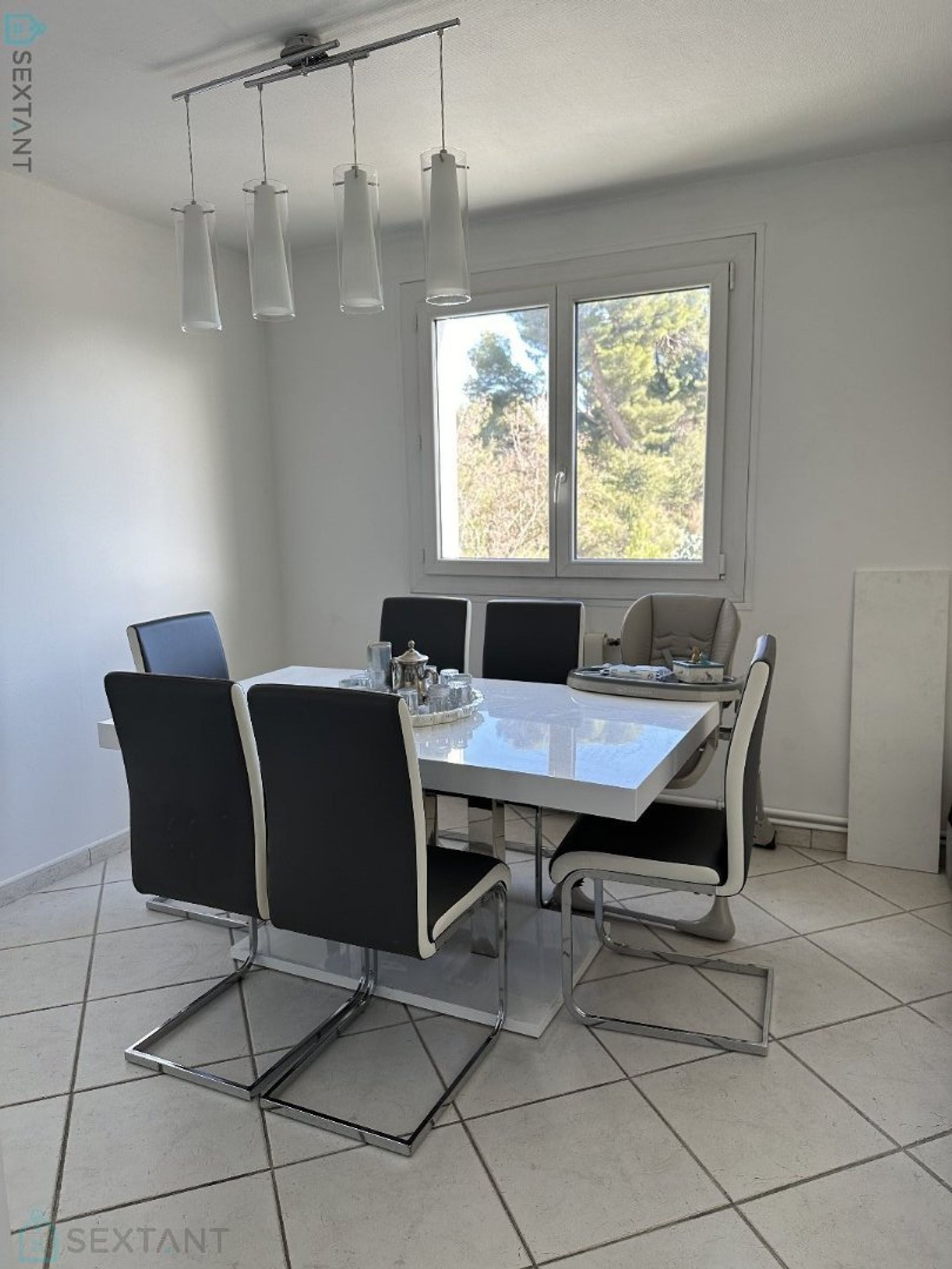 Condominium in Chateau Gombert, Provence-Alpes-Cote d'Azur 12876032