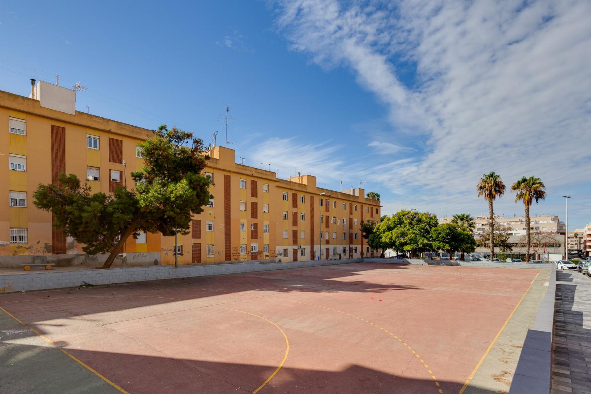 Condominium in Torrevieja, Comunidad Valenciana 12877316