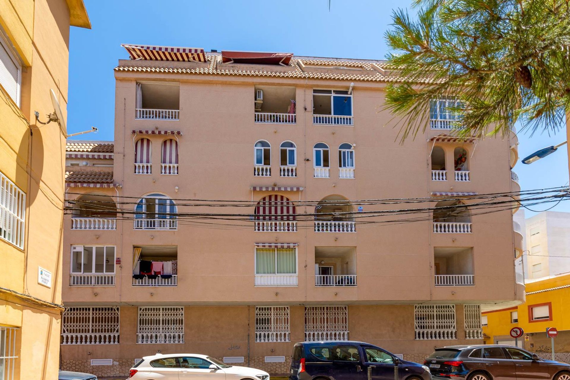 Condominium in Torrevieja, Comunidad Valenciana 12877316