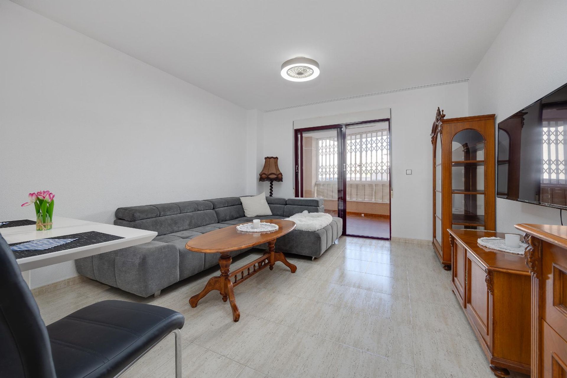 Condominium in Torrevieja, Comunidad Valenciana 12877335