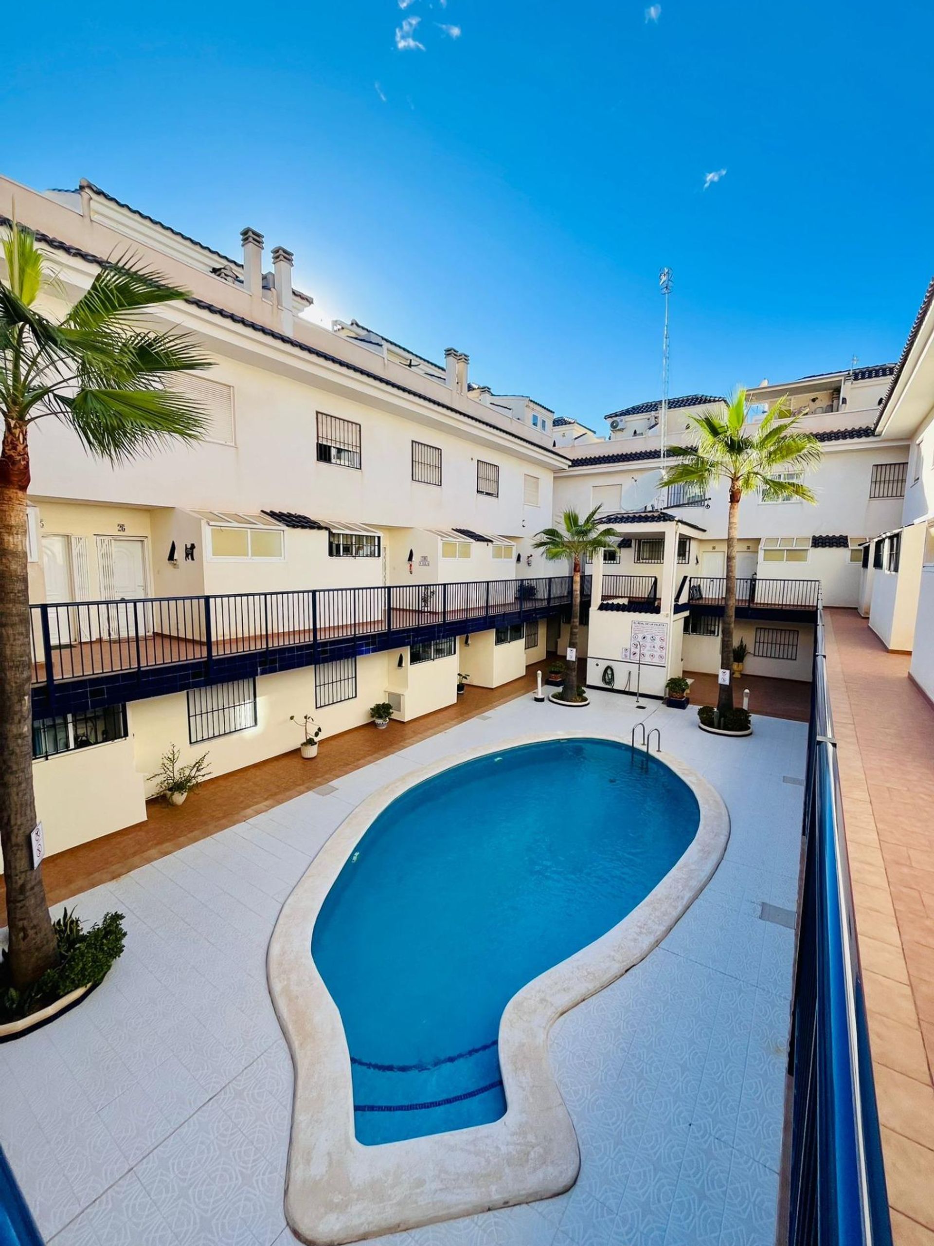 Condominium in Torrevieja, Valencia 12877656