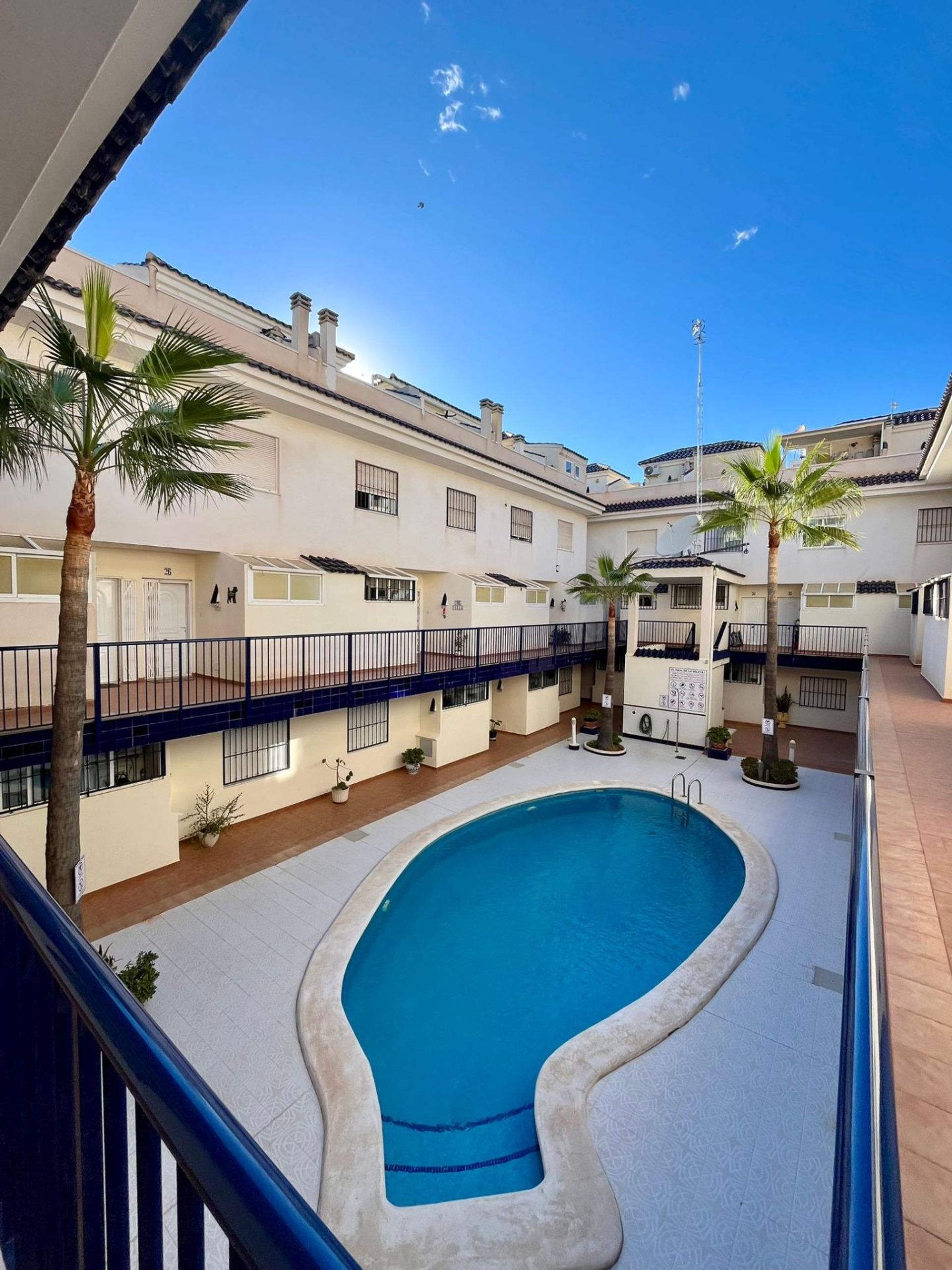 Condominium in Torrevieja, Comunidad Valenciana 12877656