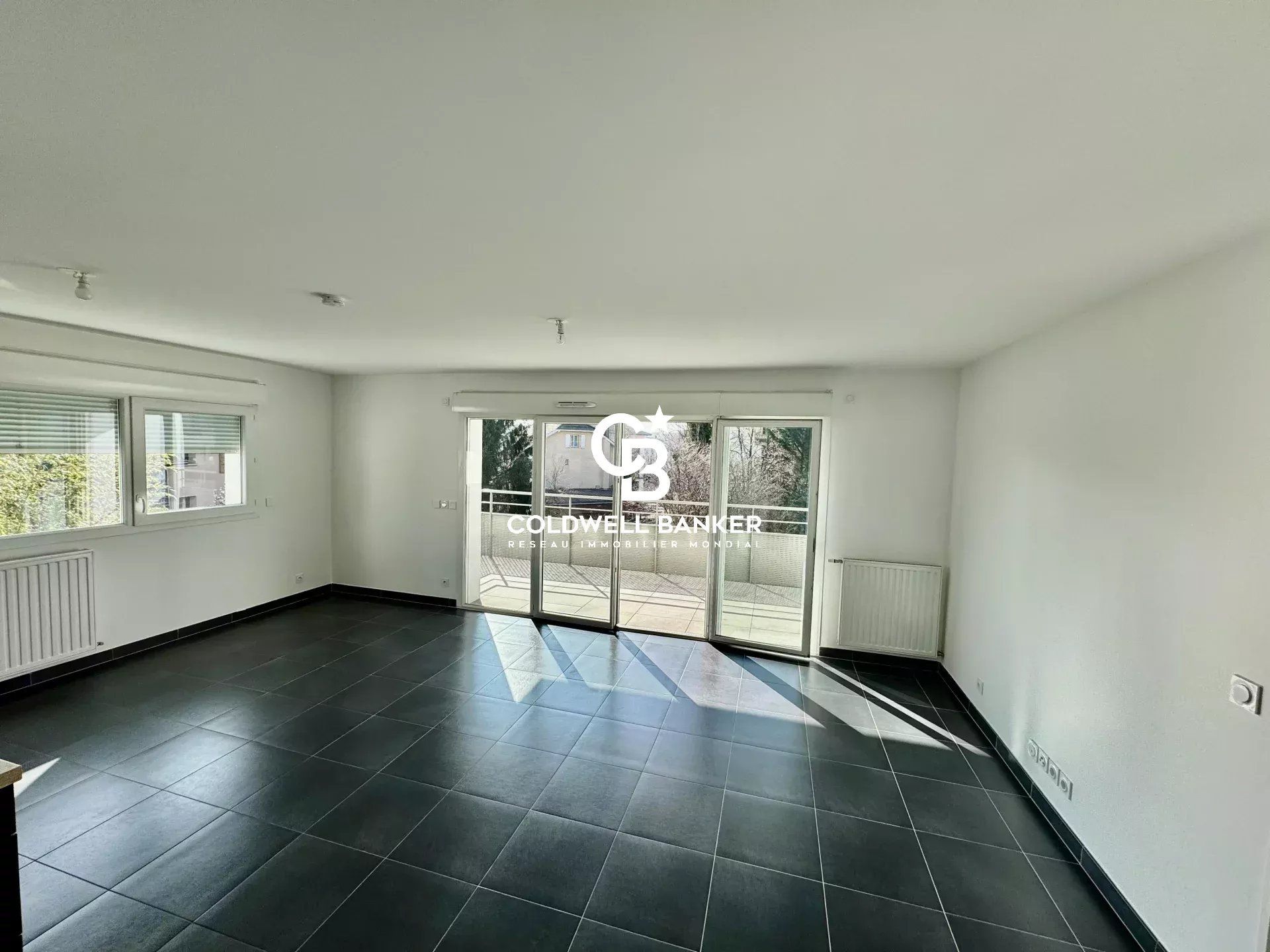 Condominium in Annemasse, Auvergne-Rhone-Alpes 12878214