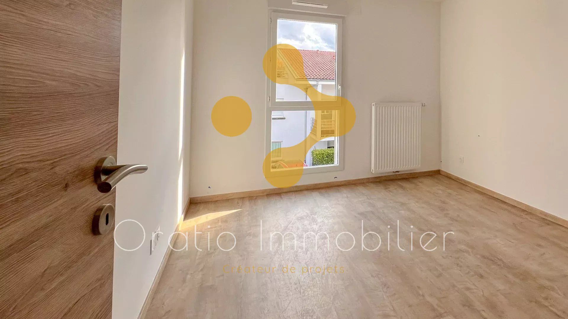 Osakehuoneisto sisään Thonon-les-Bains, Auvergne-Rhône-Alpes 12879233