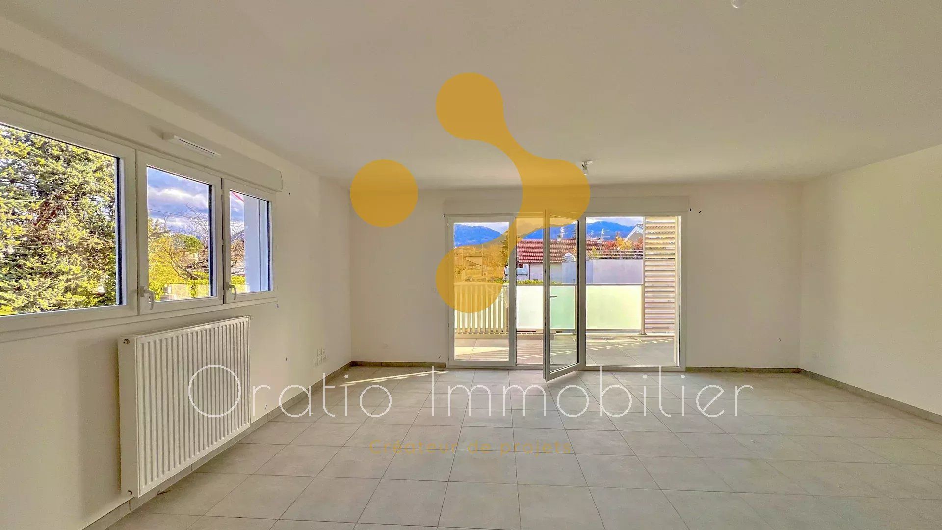 Osakehuoneisto sisään Thonon-les-Bains, Auvergne-Rhône-Alpes 12879233