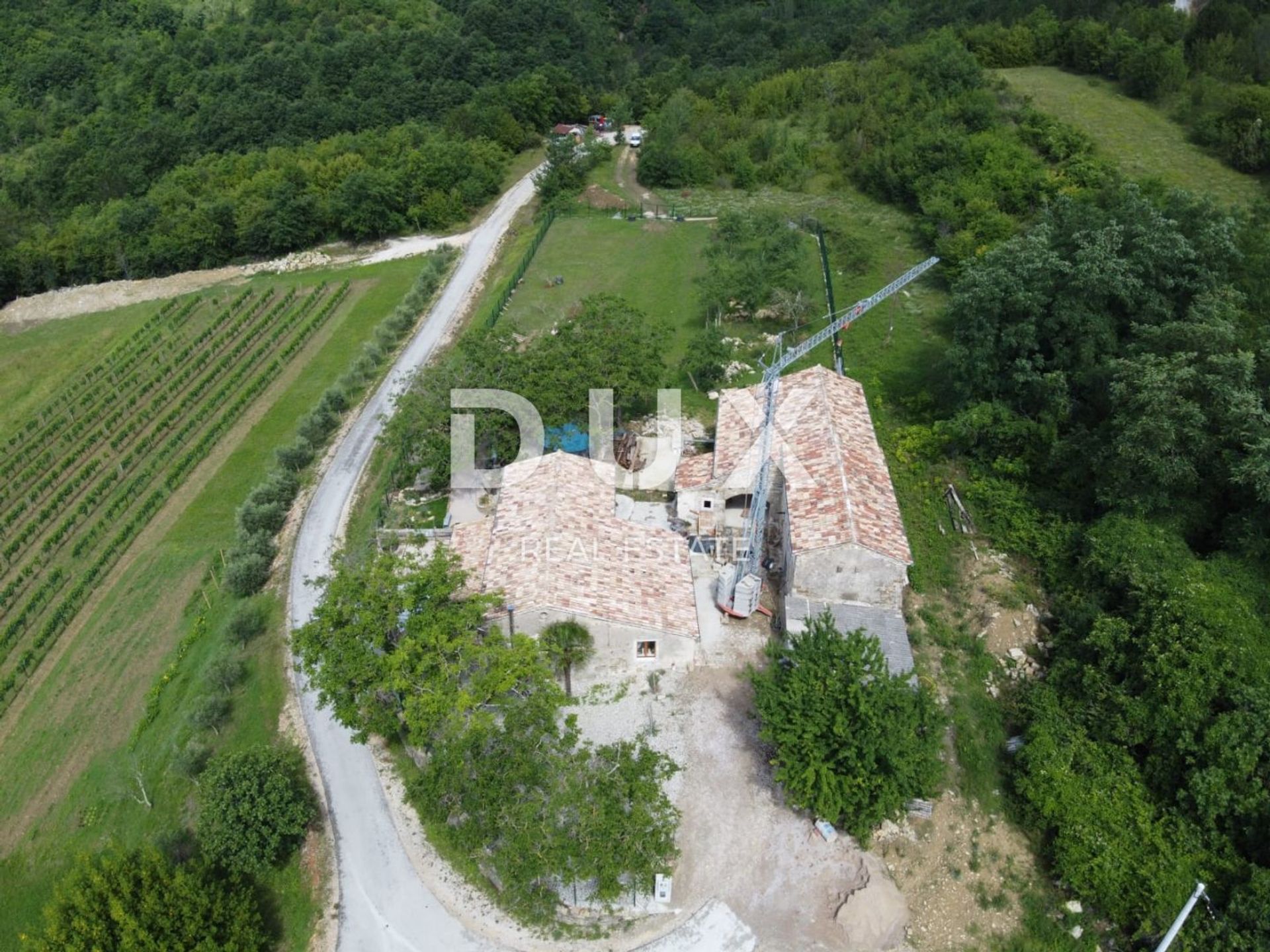 Hus i Cerovlje, Istria County 12879310