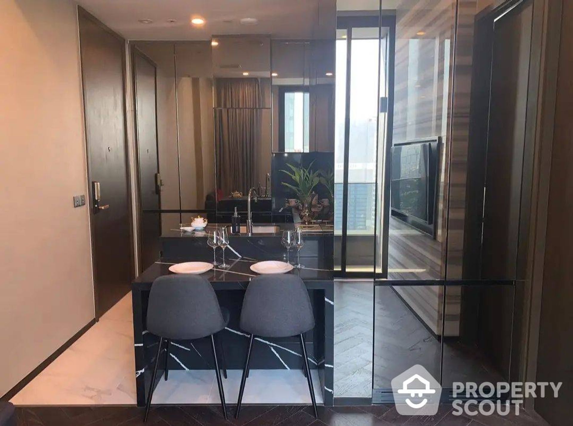 Condominium in Watthana, Krung Thep Maha Nakhon 12879560