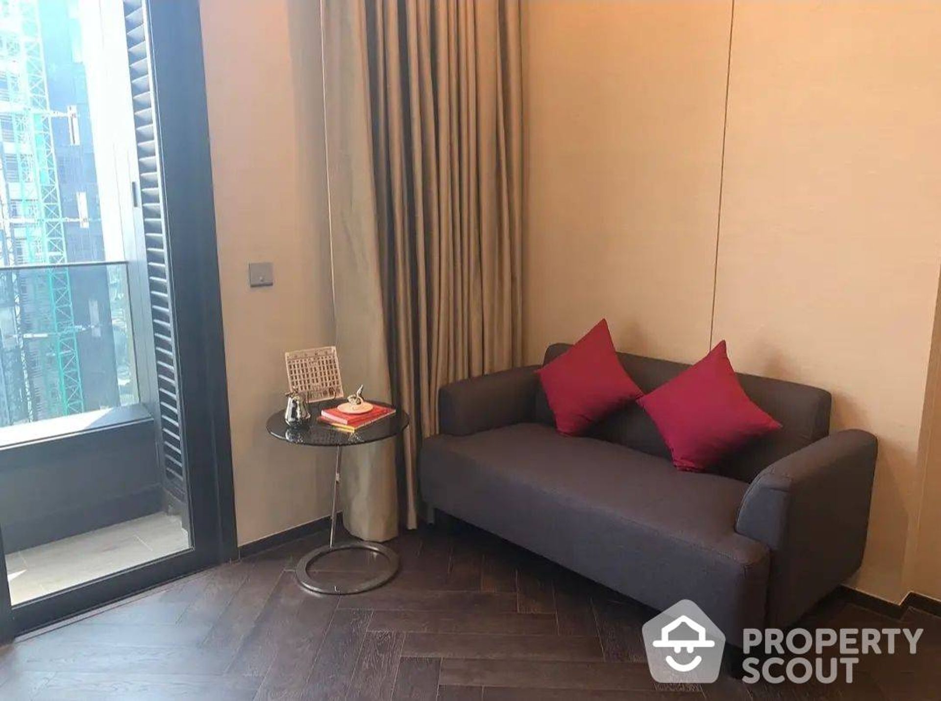 Condominium in Watthana, Krung Thep Maha Nakhon 12879560