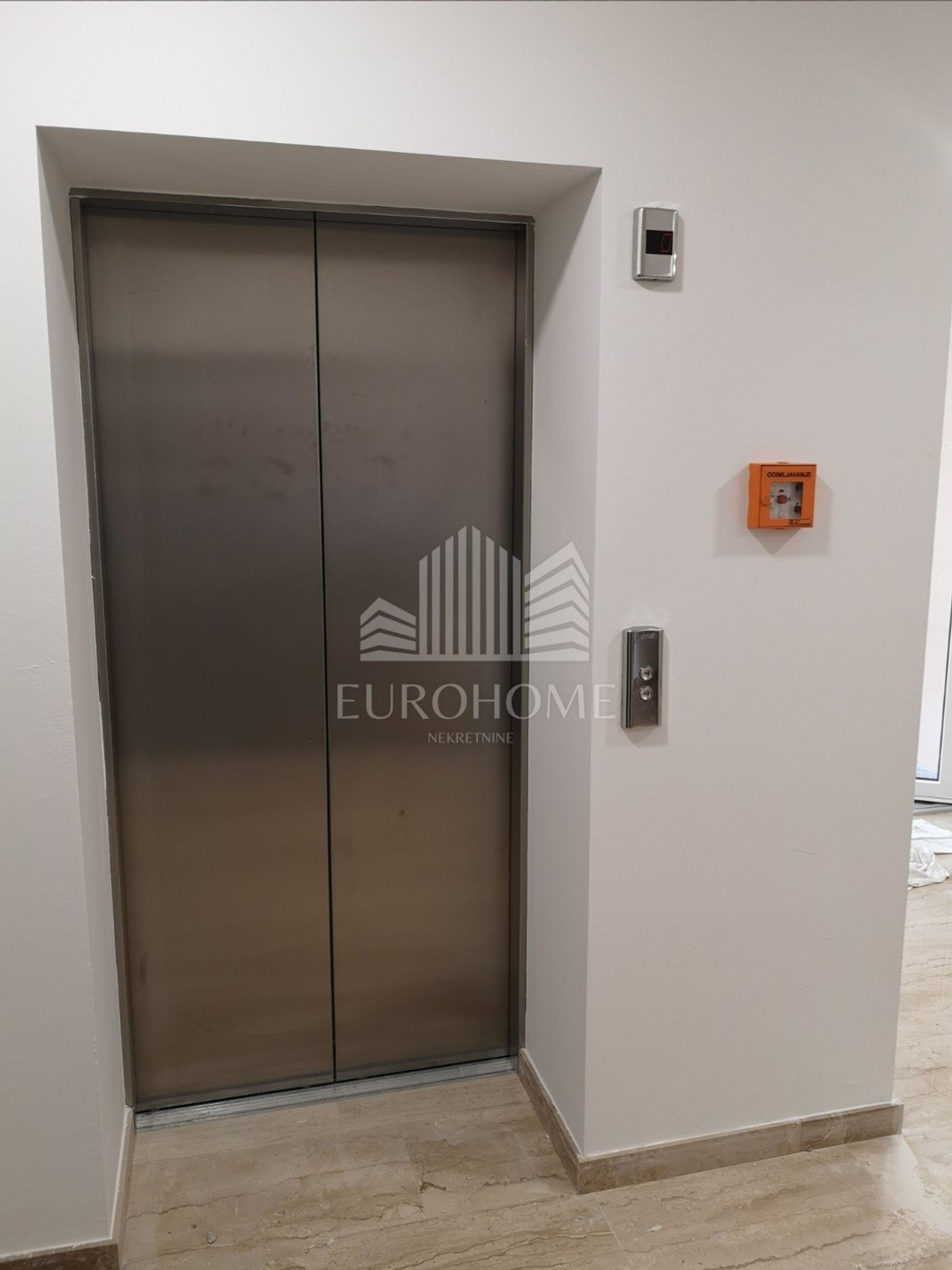 Condominio nel Sesvete, City of Zagreb 12879617