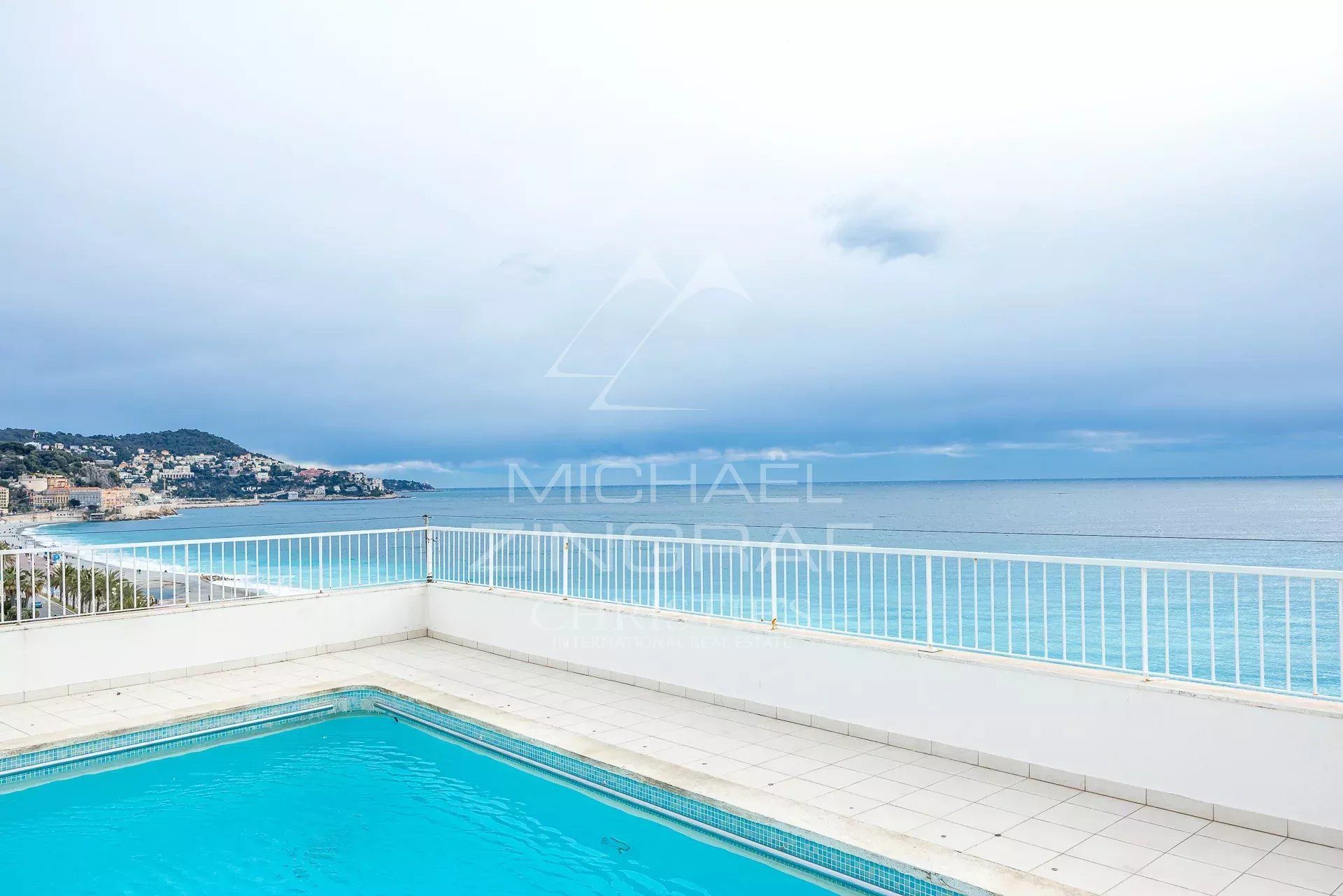 Condominium in Nice, Alpes-Maritimes 12880565