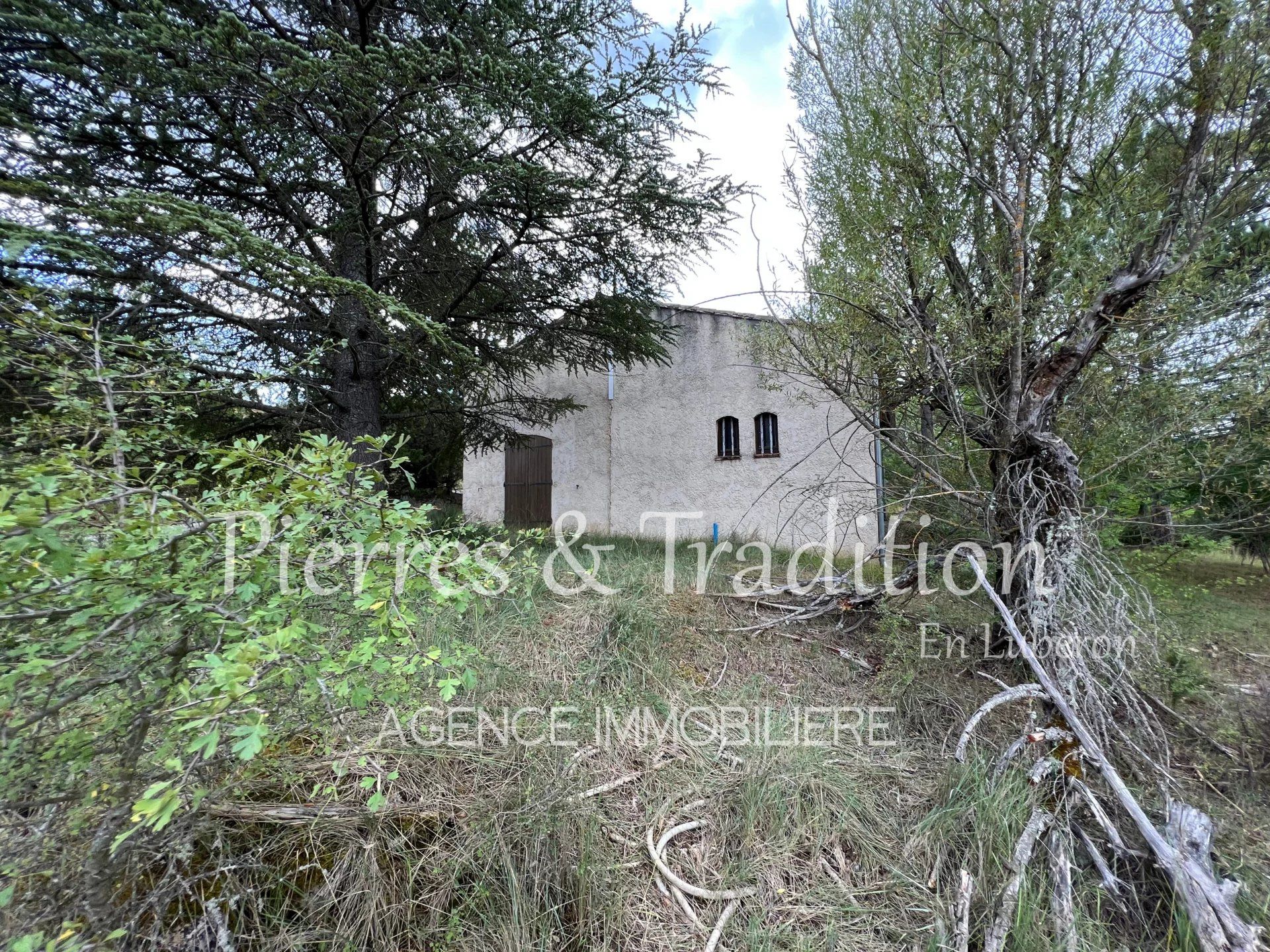 жилой дом в Céreste-en-Luberon, Alpes-de-Haute-Provence 12880569