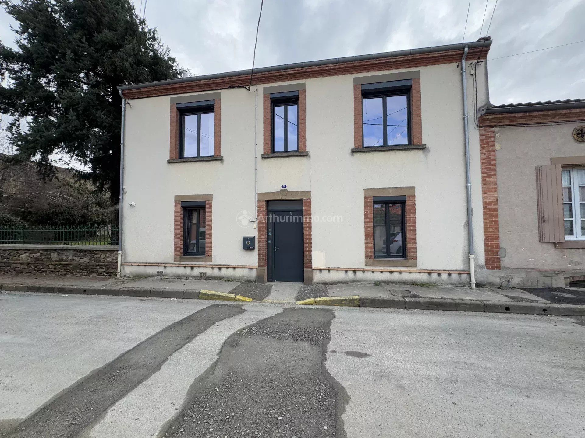 Plusieurs maisons dans Carmaux, Occitanie 12880571