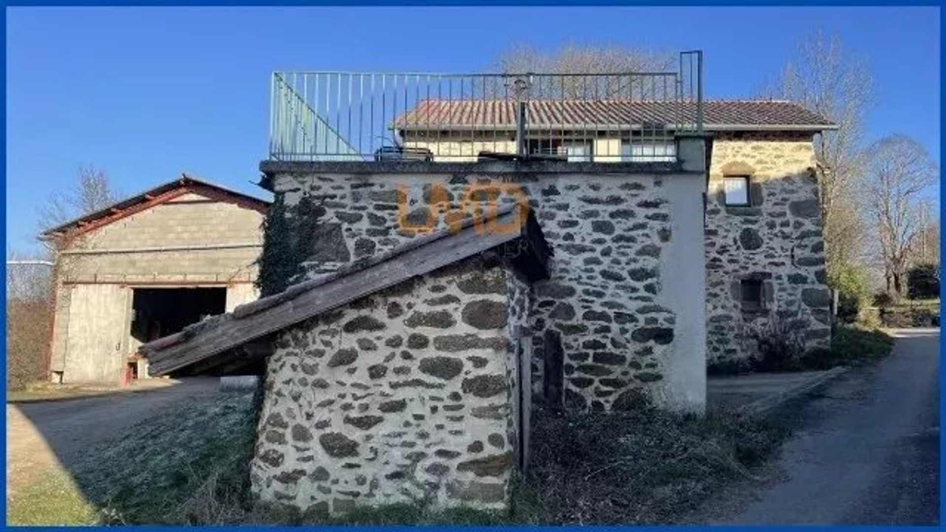 بيت في Decazeville, Aveyron 12880739