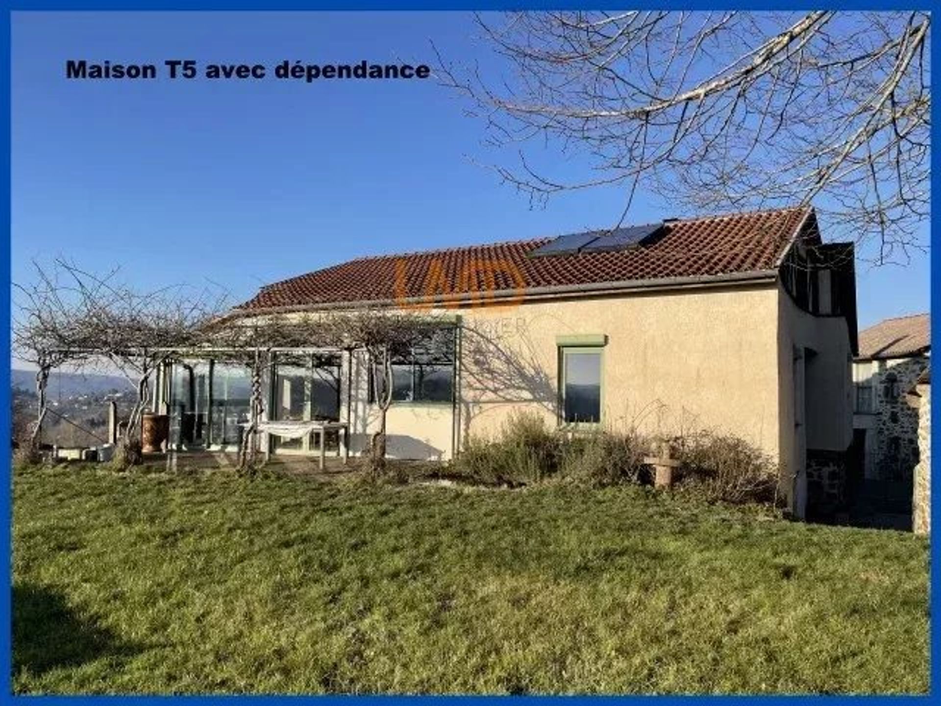 بيت في Decazeville, Aveyron 12880739