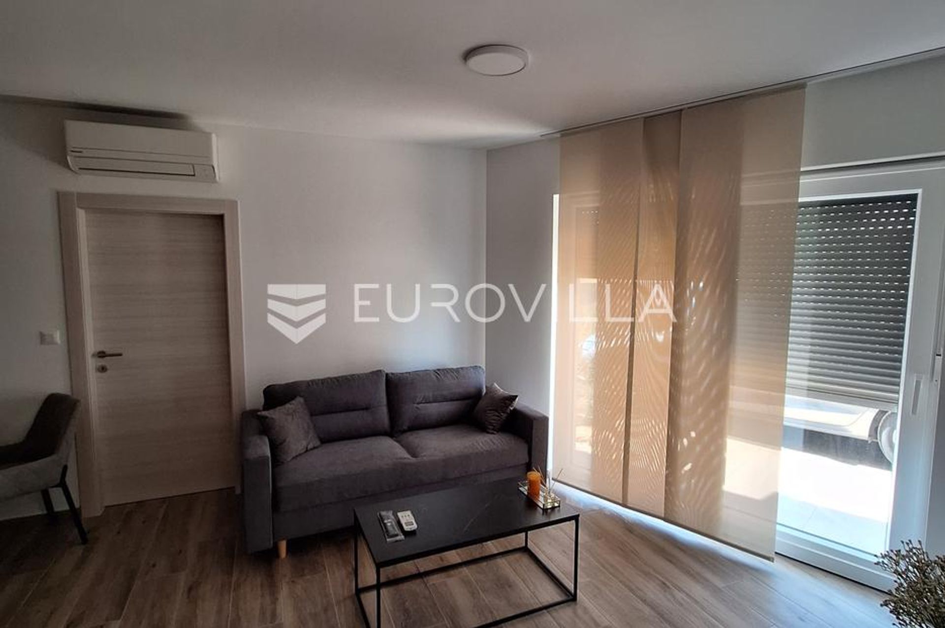 Condominio en Pula, Istarska županija 12880777