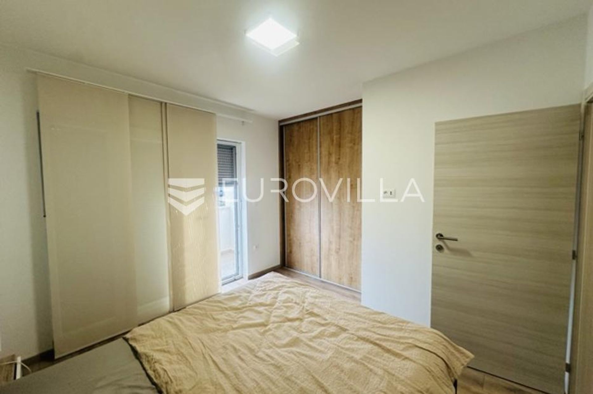 Condominio en Pula, Istarska županija 12880777