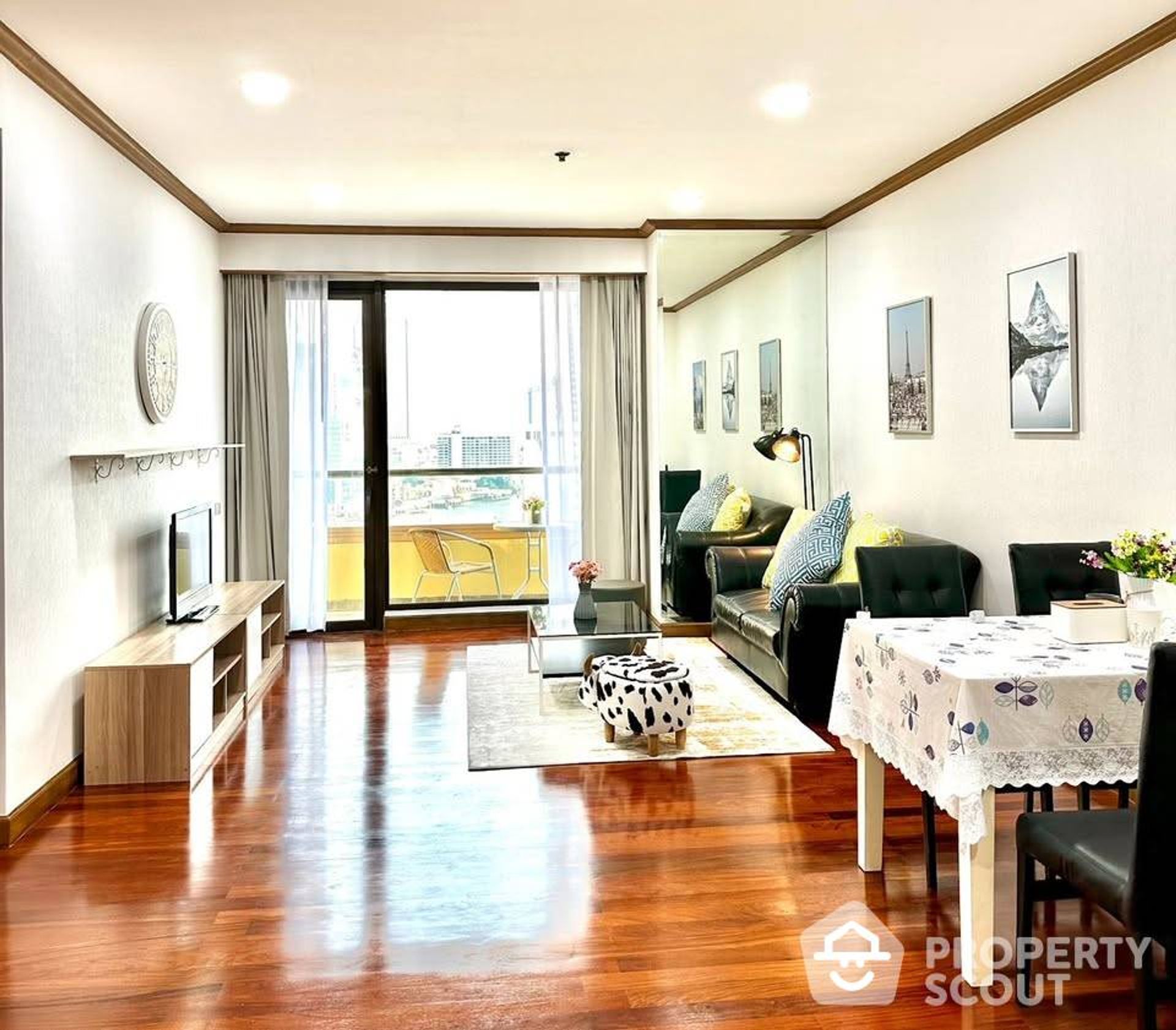 Condominium in Khlong San, Krung Thep Maha Nakhon 12880872