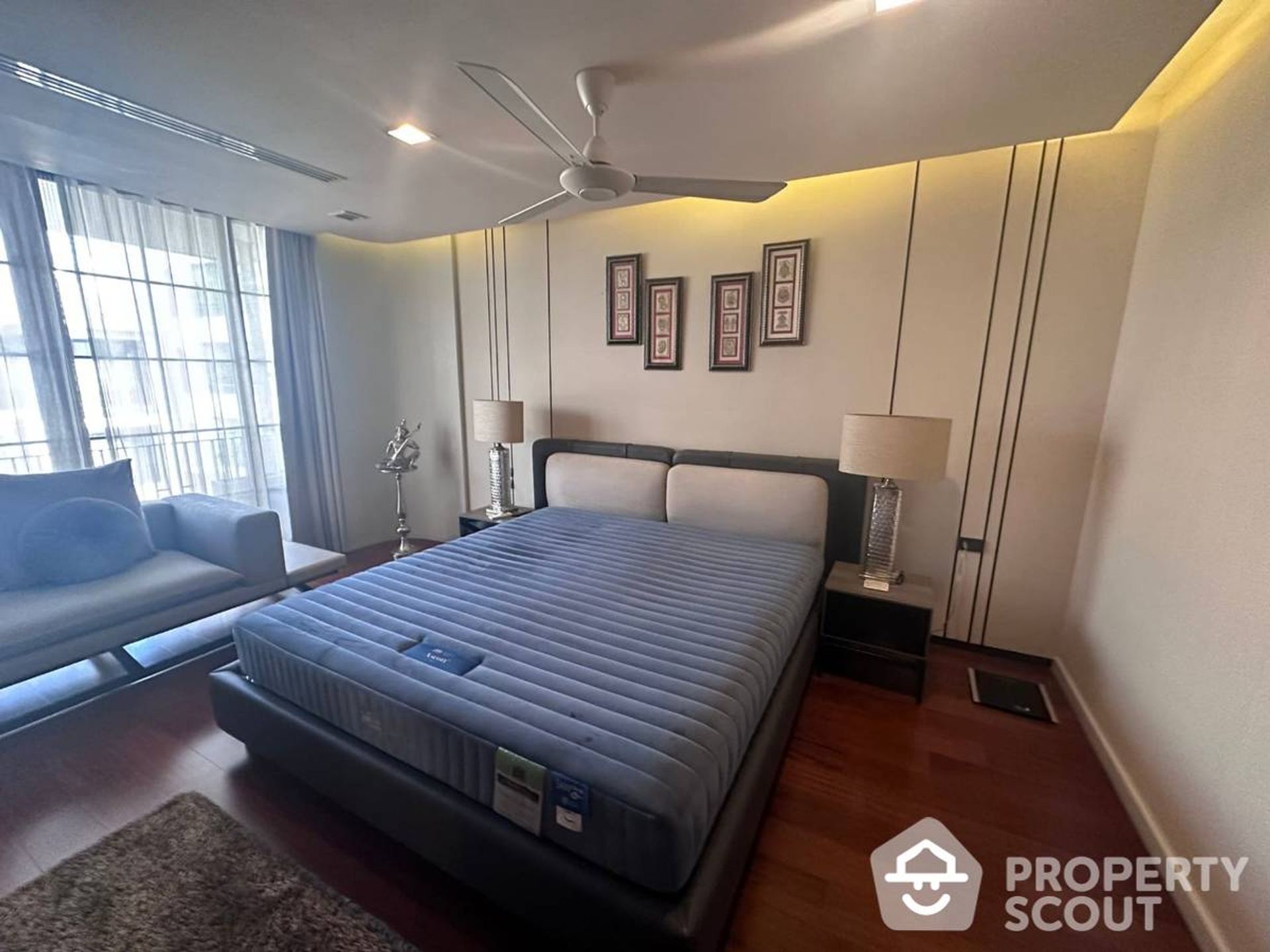 Hus i , Krung Thep Maha Nakhon 12880879