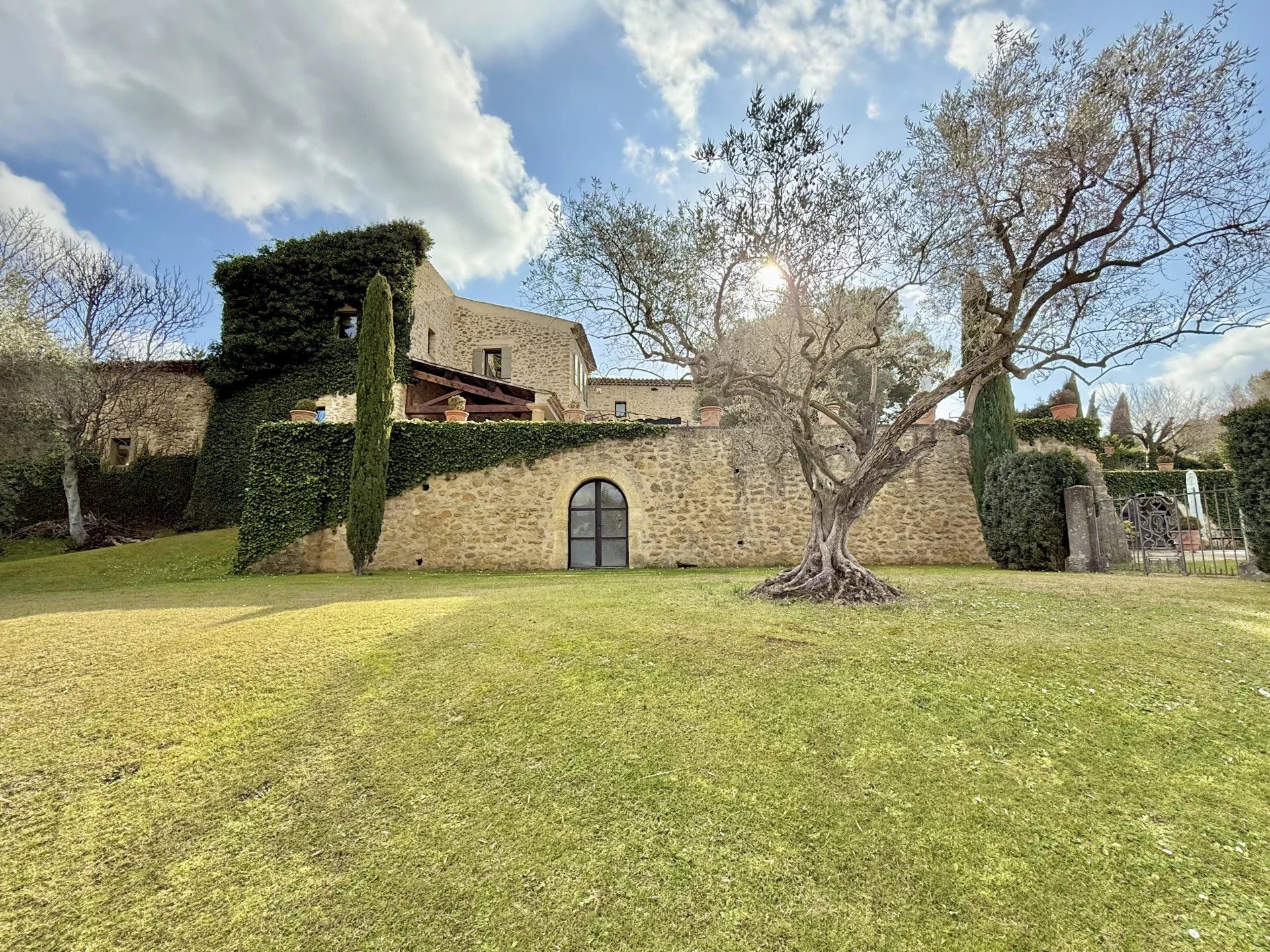 Haus im Lourmarin, Vaucluse 12881087