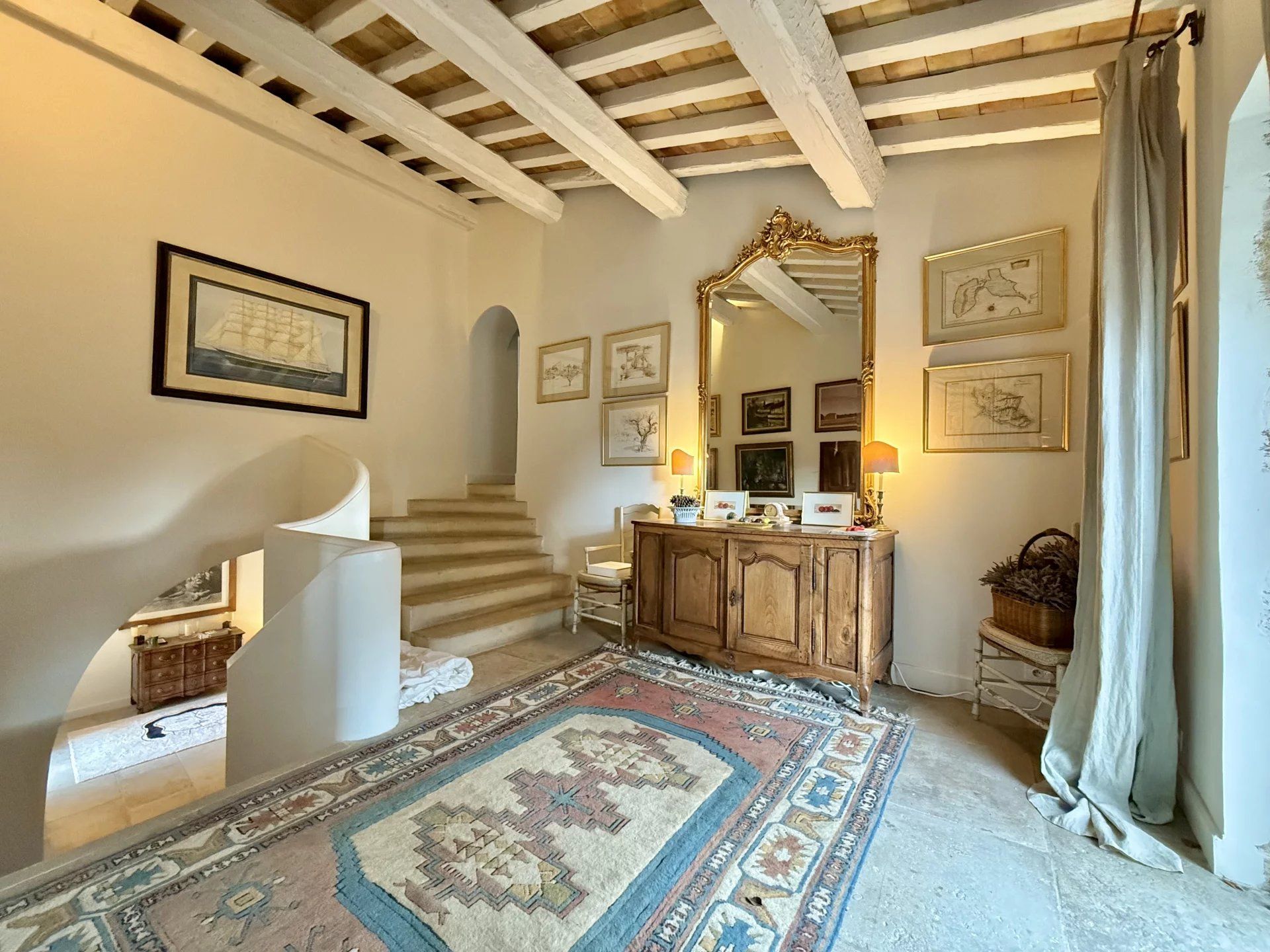 Rumah di Lourmarin, Vaucluse 12881087