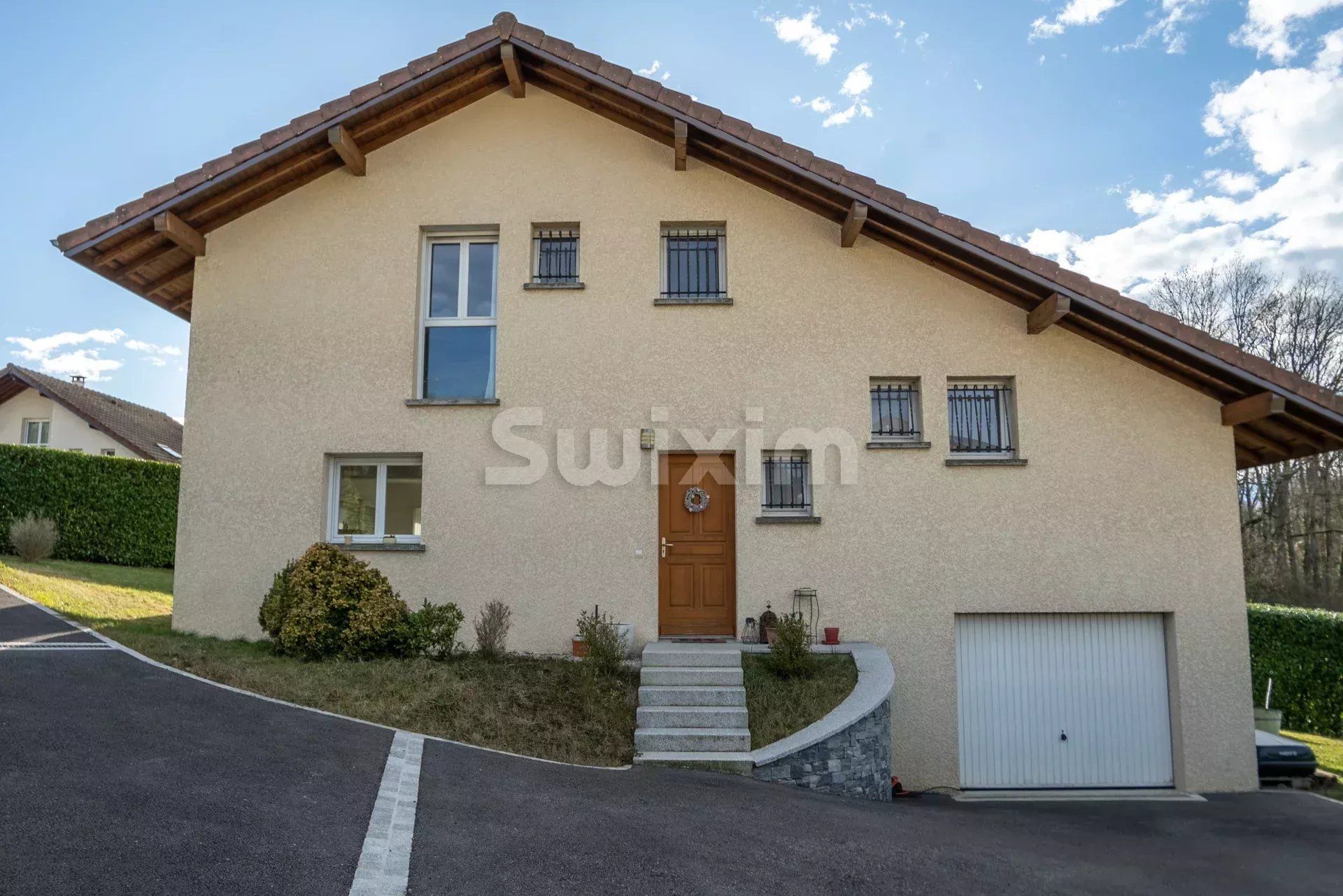 Hus i Cranves-Sales, Auvergne-Rhône-Alpes 12881879