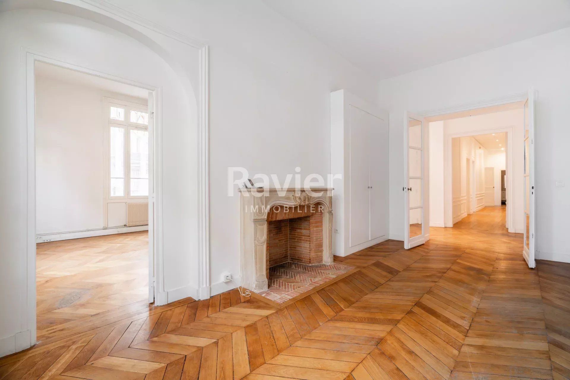 residencial no Paris 7ème, Paris 12881900