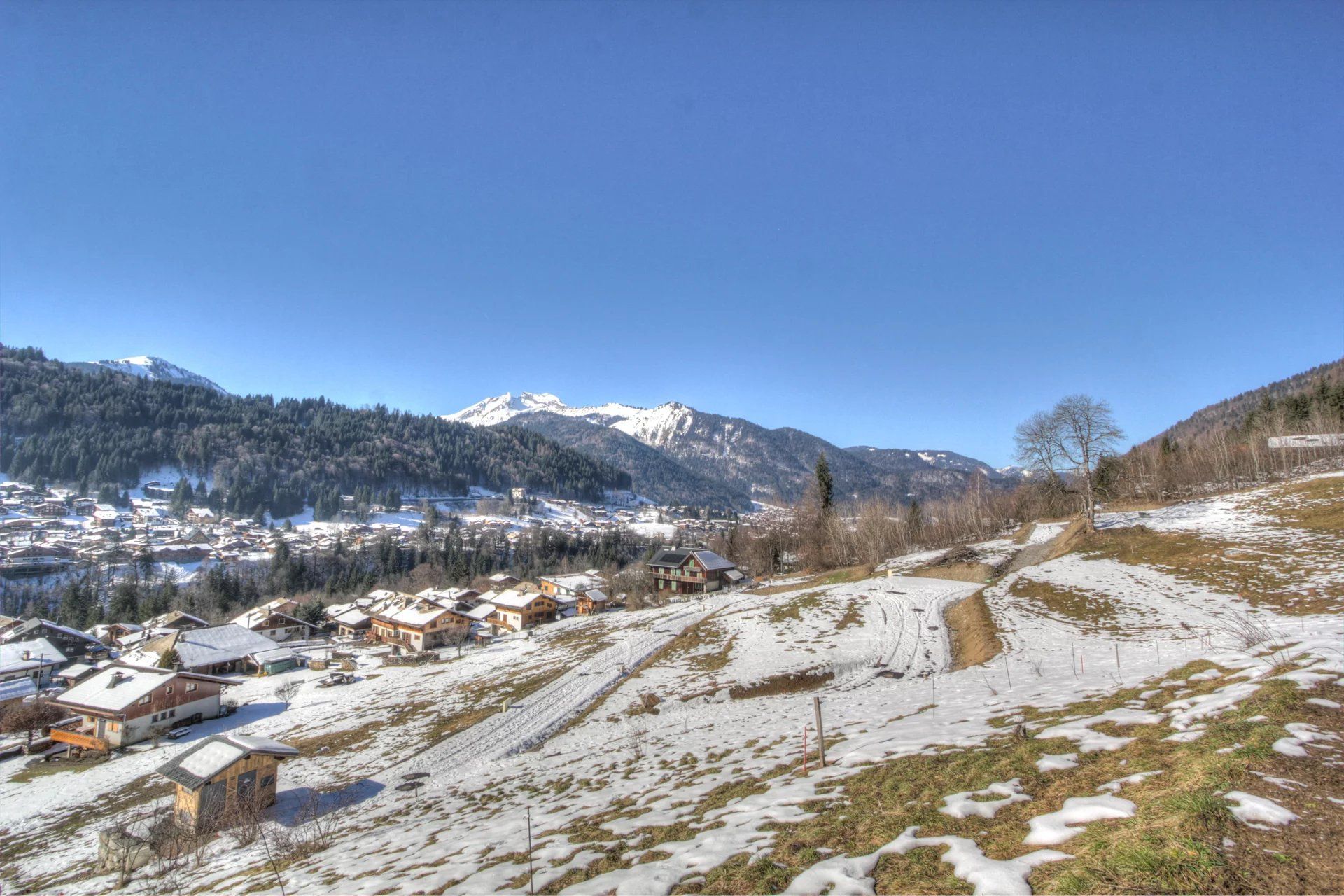 Jord i Morzine, Auvergne-Rhone-Alpes 12881910