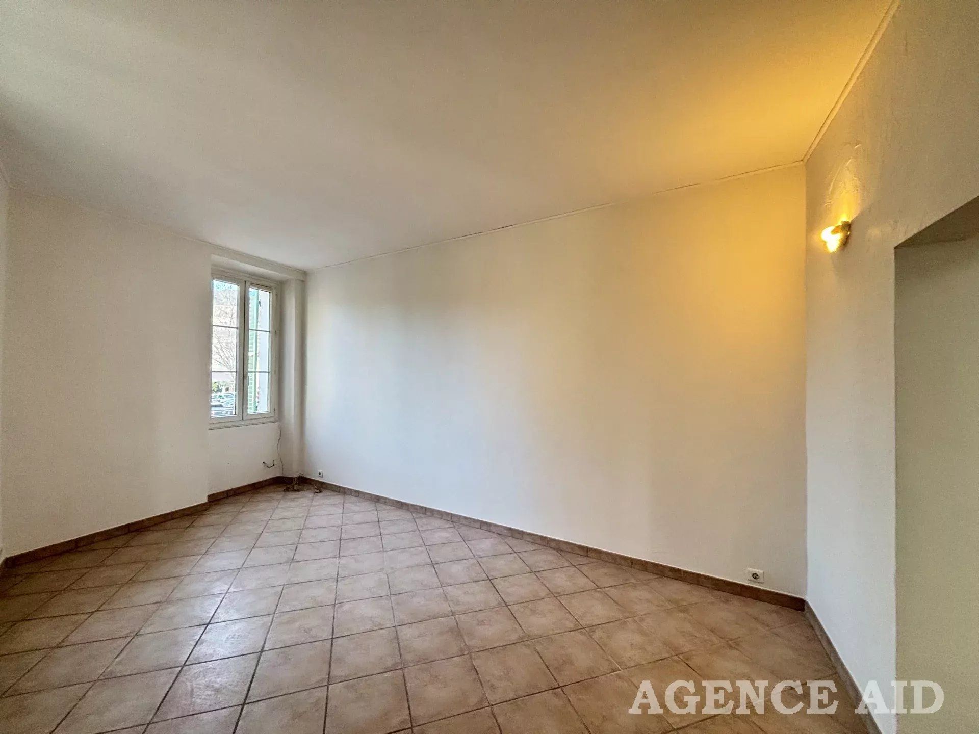 Condominium dans Gémenos, Bouches-du-Rhône 12881950