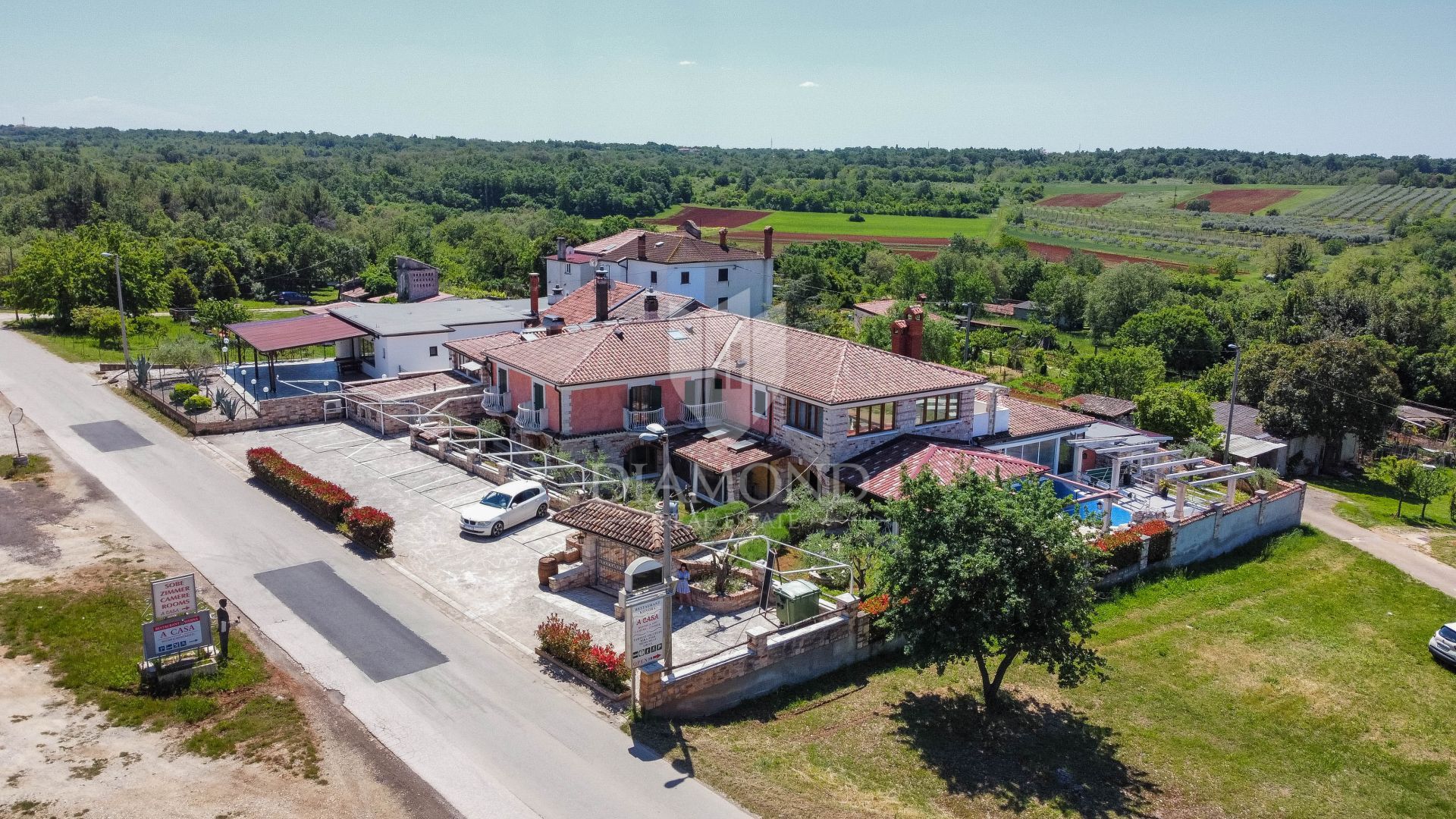 Bureau dans Savudrija, Istria County 12882125