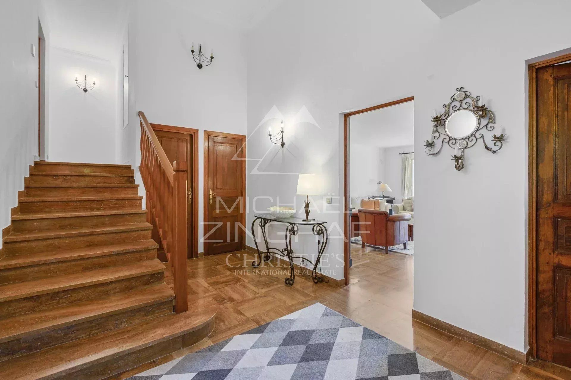 Casa nel Tourrettes-sur-Loup, Alpes-Maritimes 12882434