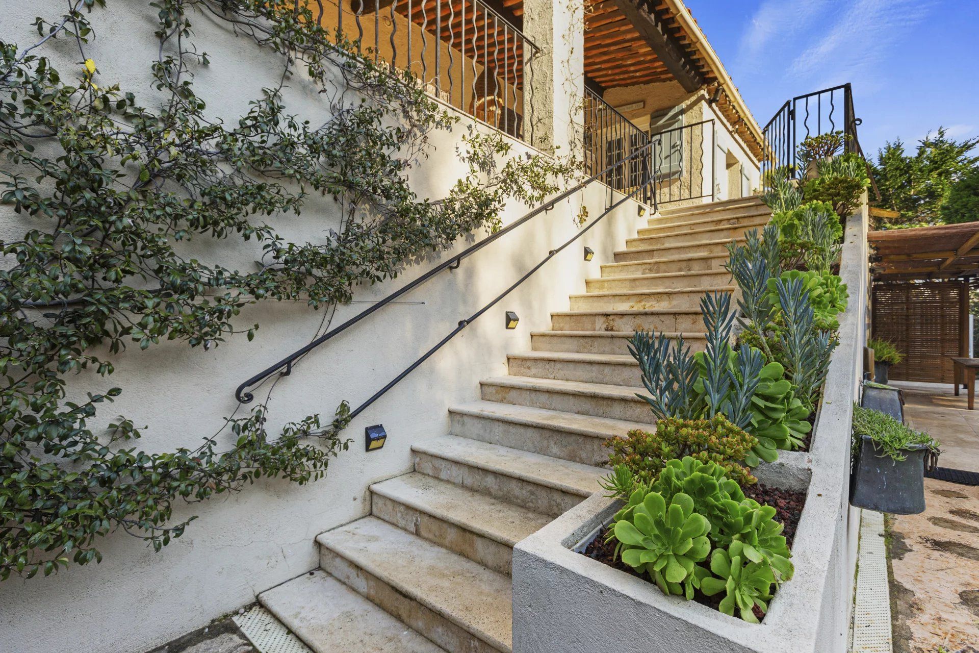 Haus im Valbonne, Alpes-Maritimes 12882437