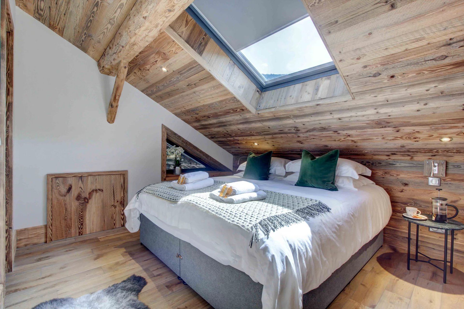 Condominium in Morzine, Haute-Savoie 12882475